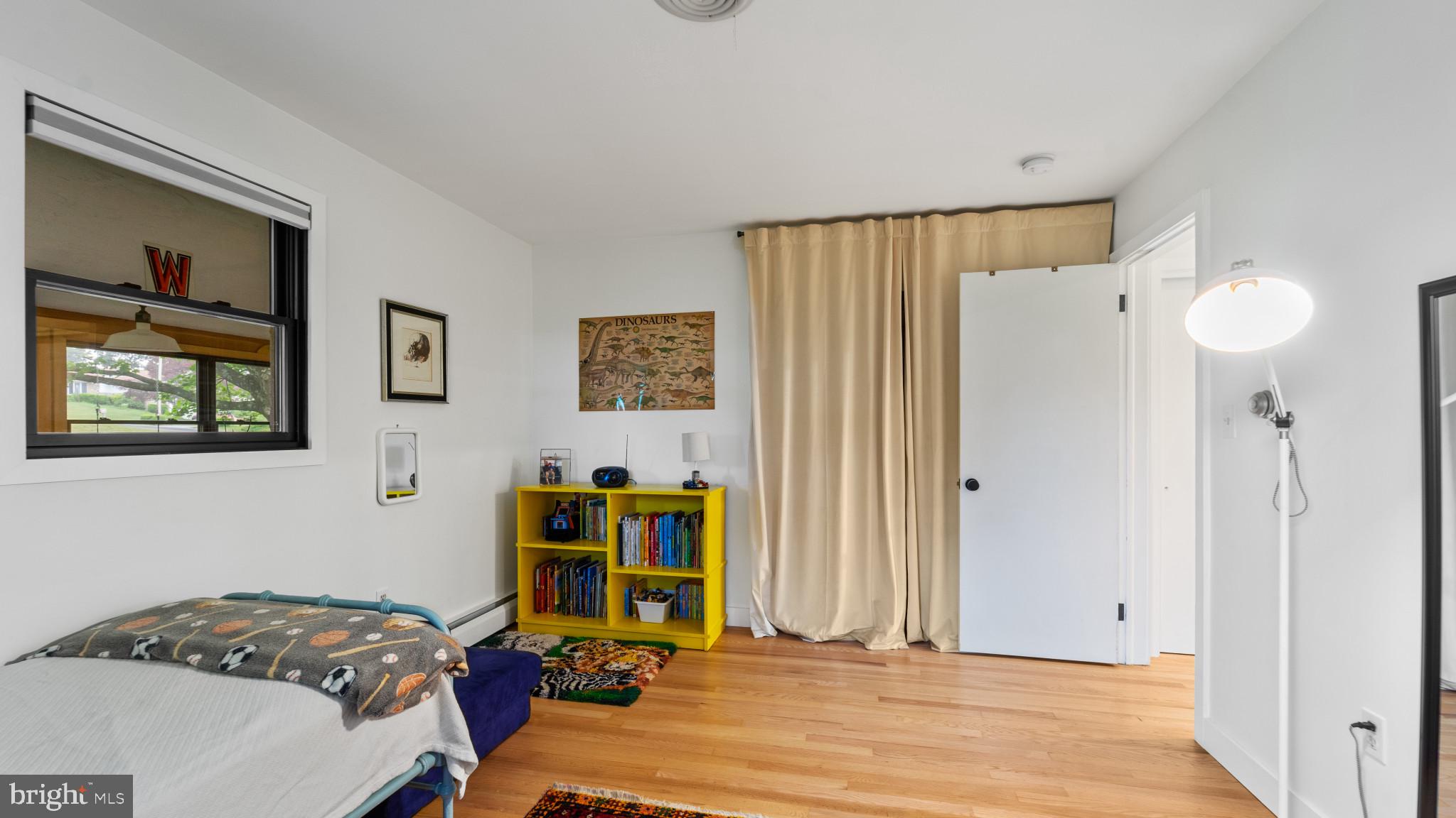 HAMPSTEAD - Residential