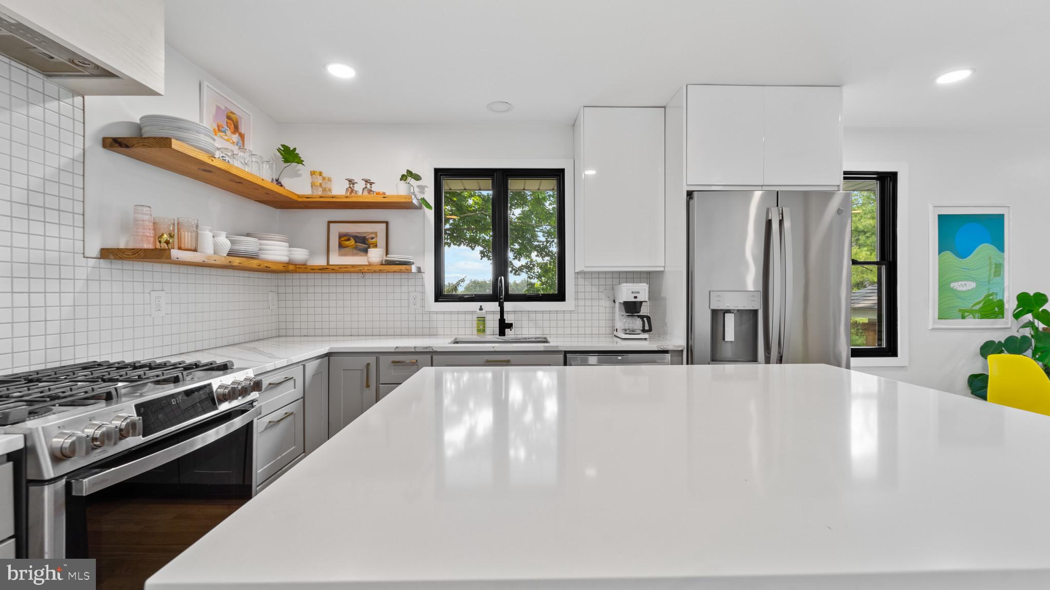 HAMPSTEAD - Residential