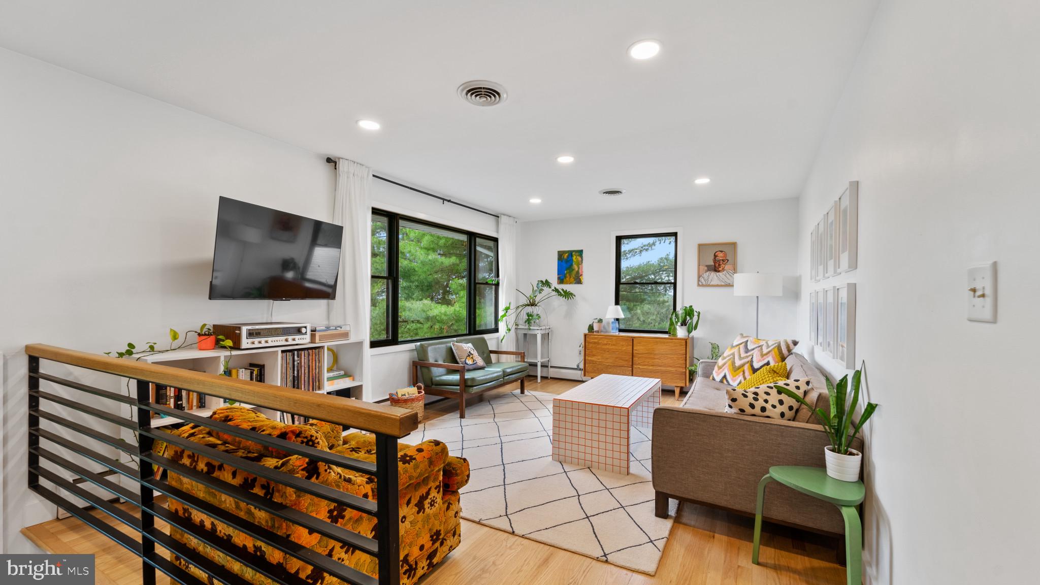 HAMPSTEAD - Residential