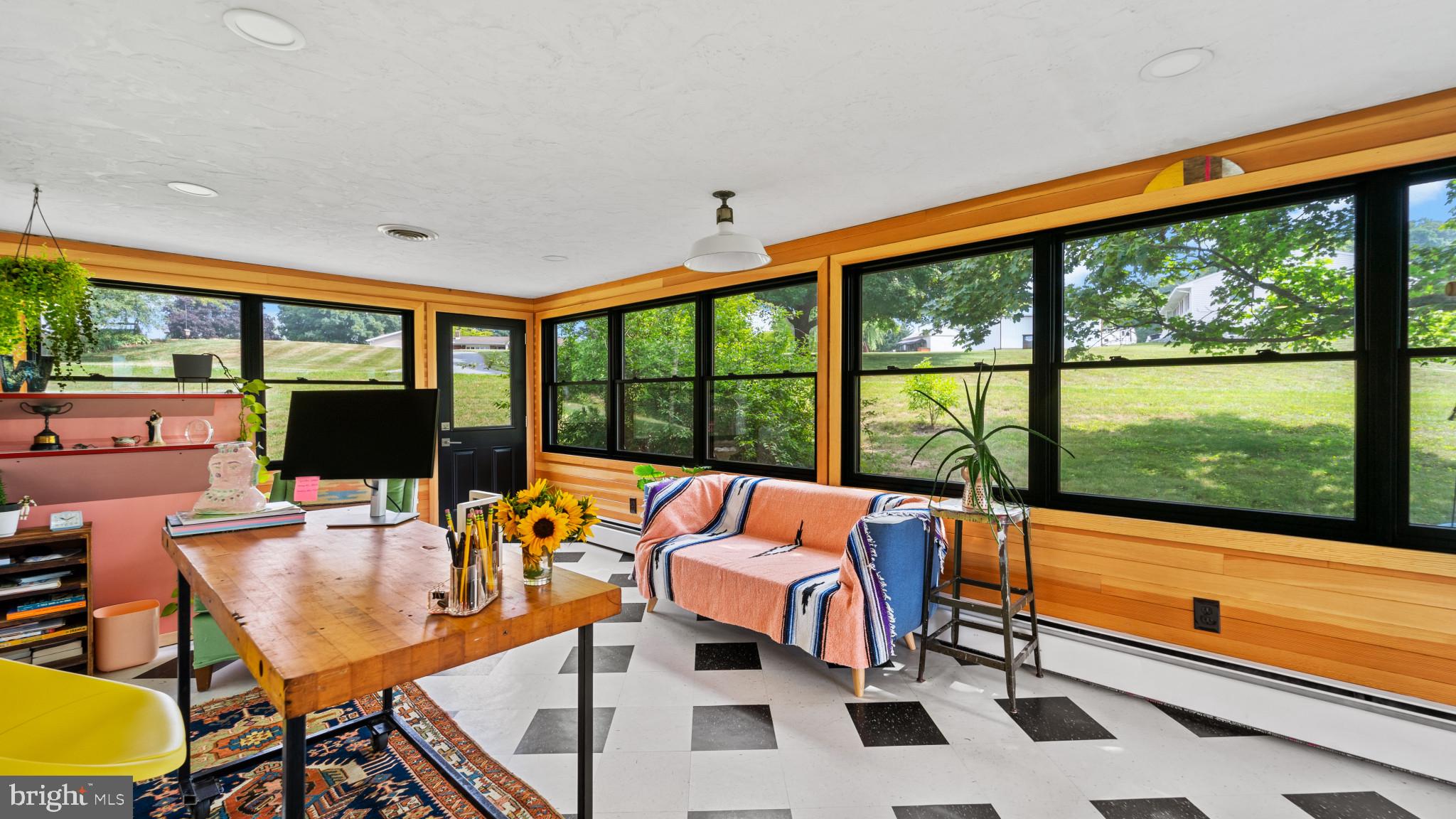 HAMPSTEAD - Residential