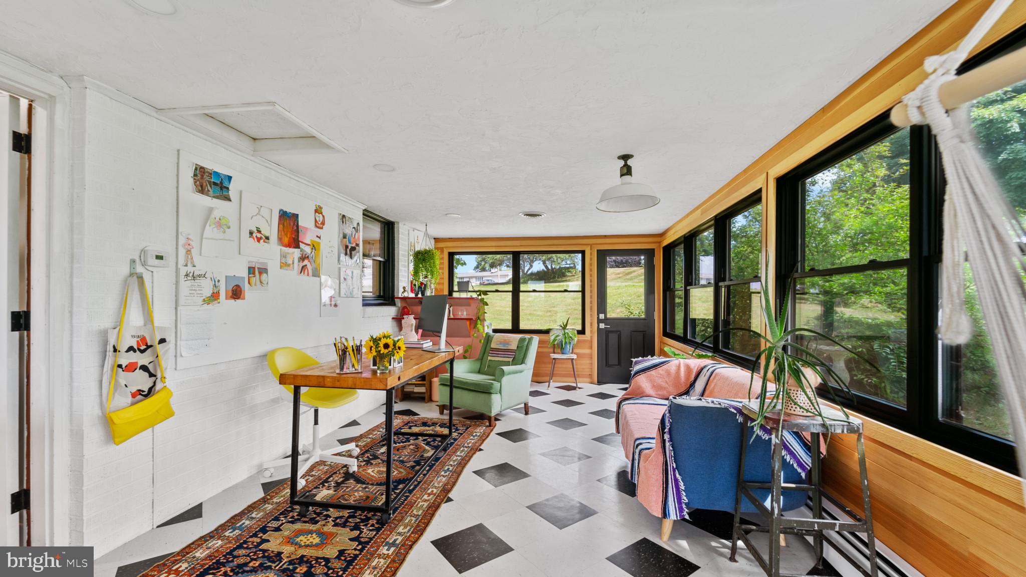 HAMPSTEAD - Residential