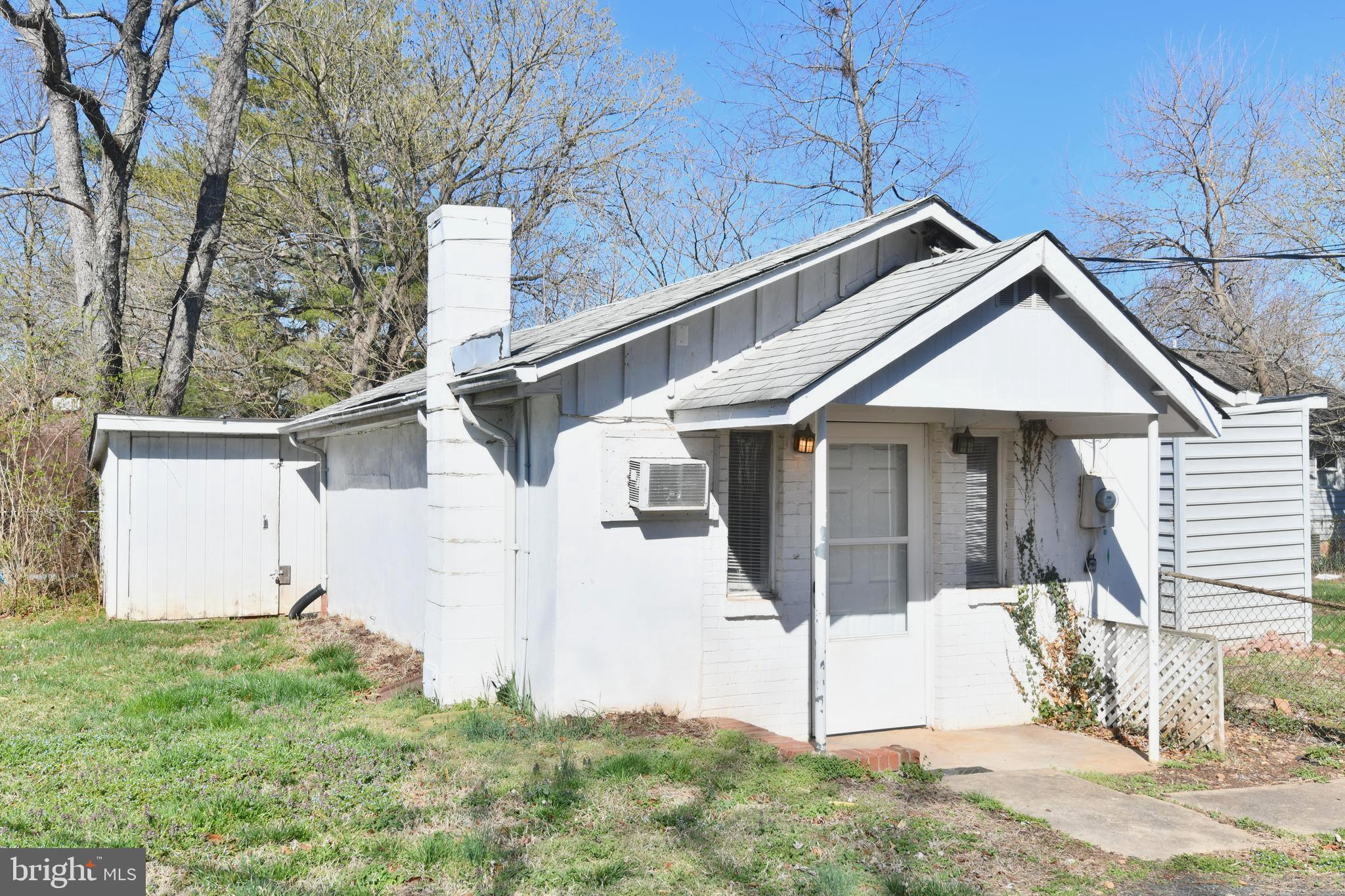 YORKSHIRE ACRES - Residential Lease