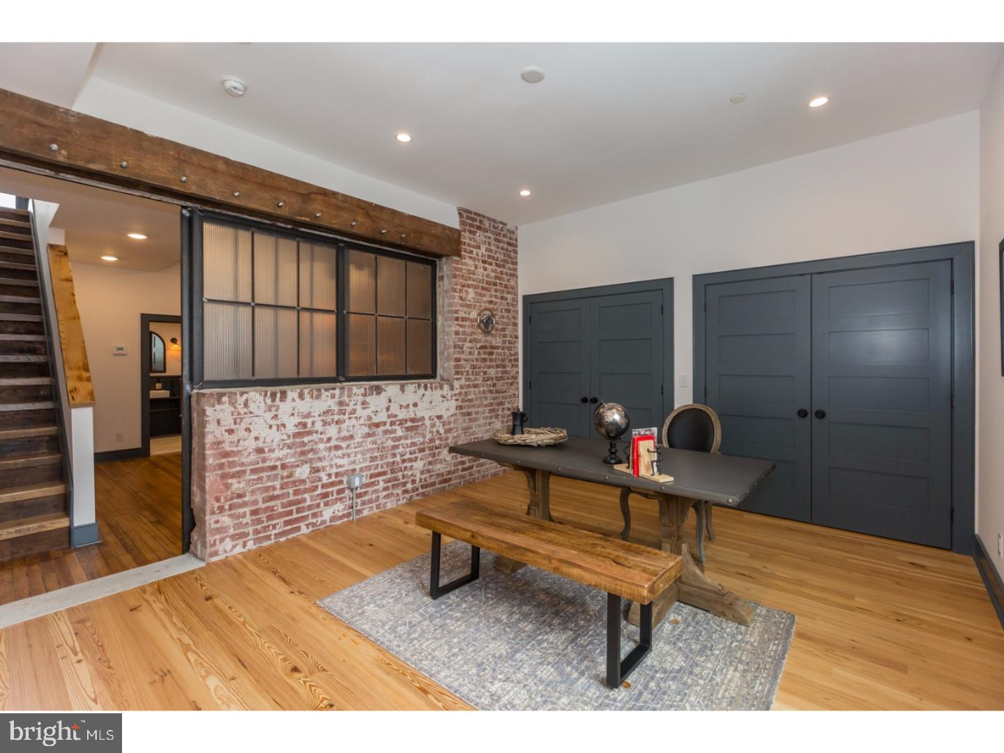 KENSINGTON - Residential