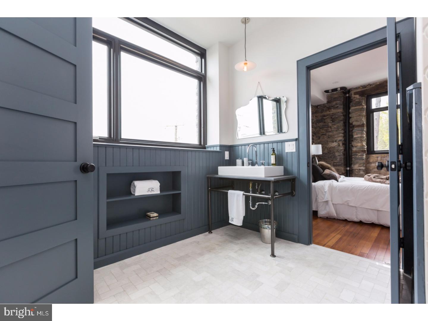 KENSINGTON - Residential