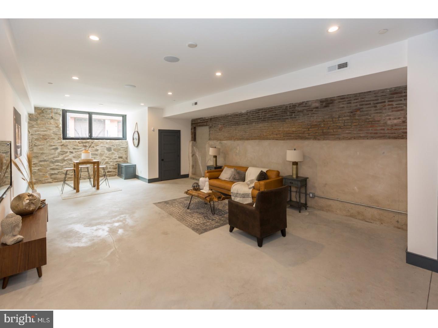 KENSINGTON - Residential
