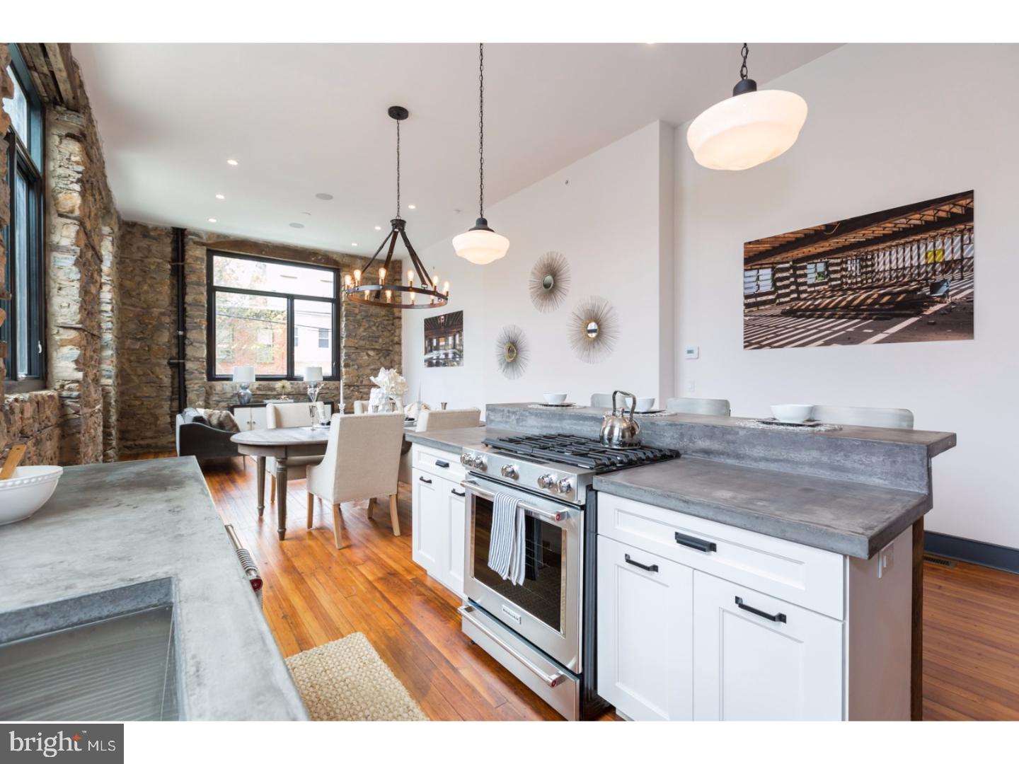 KENSINGTON - Residential