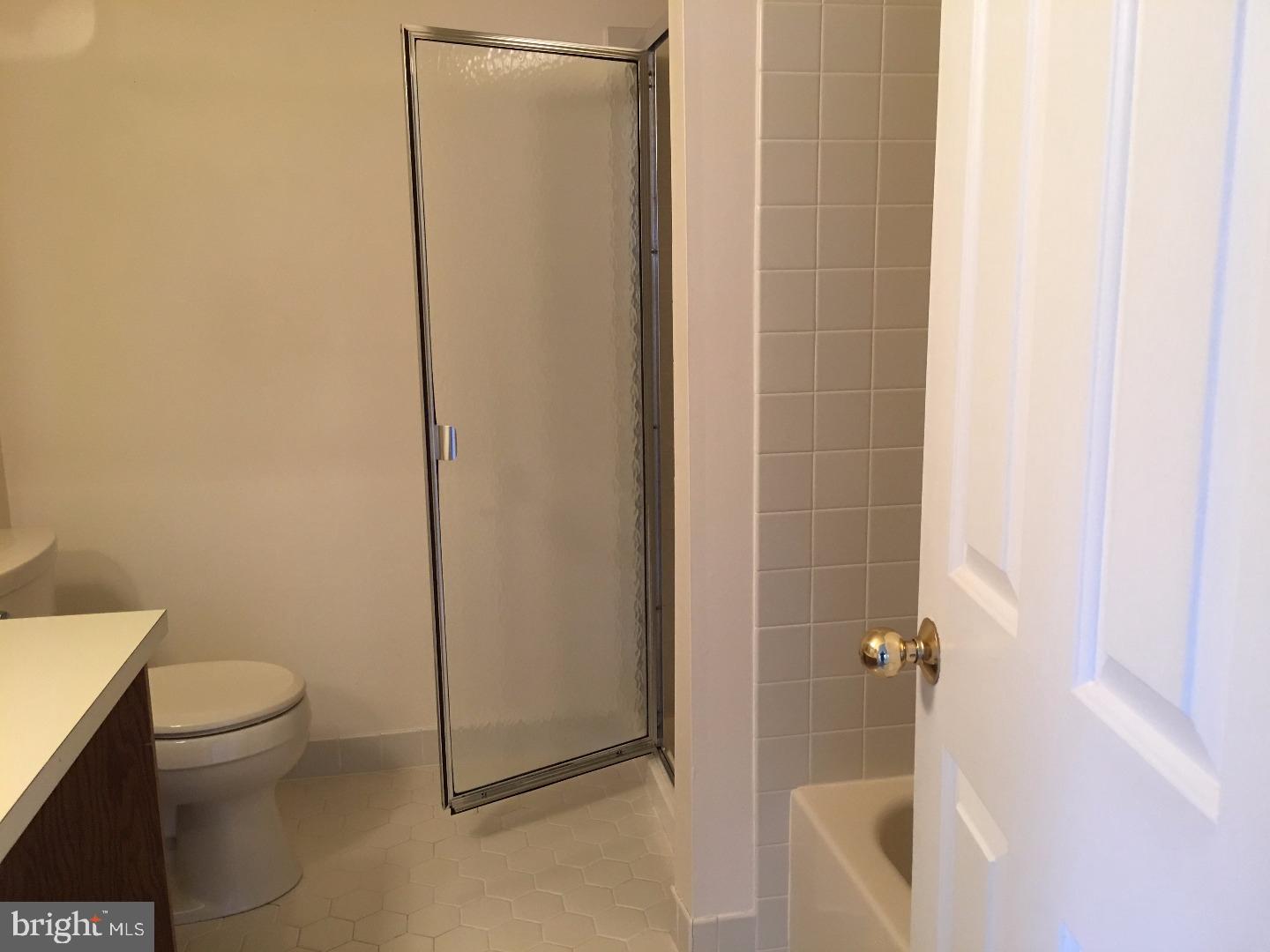 REMINGTON OAKS - Residential Lease