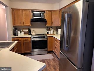 REMINGTON OAKS - Residential Lease