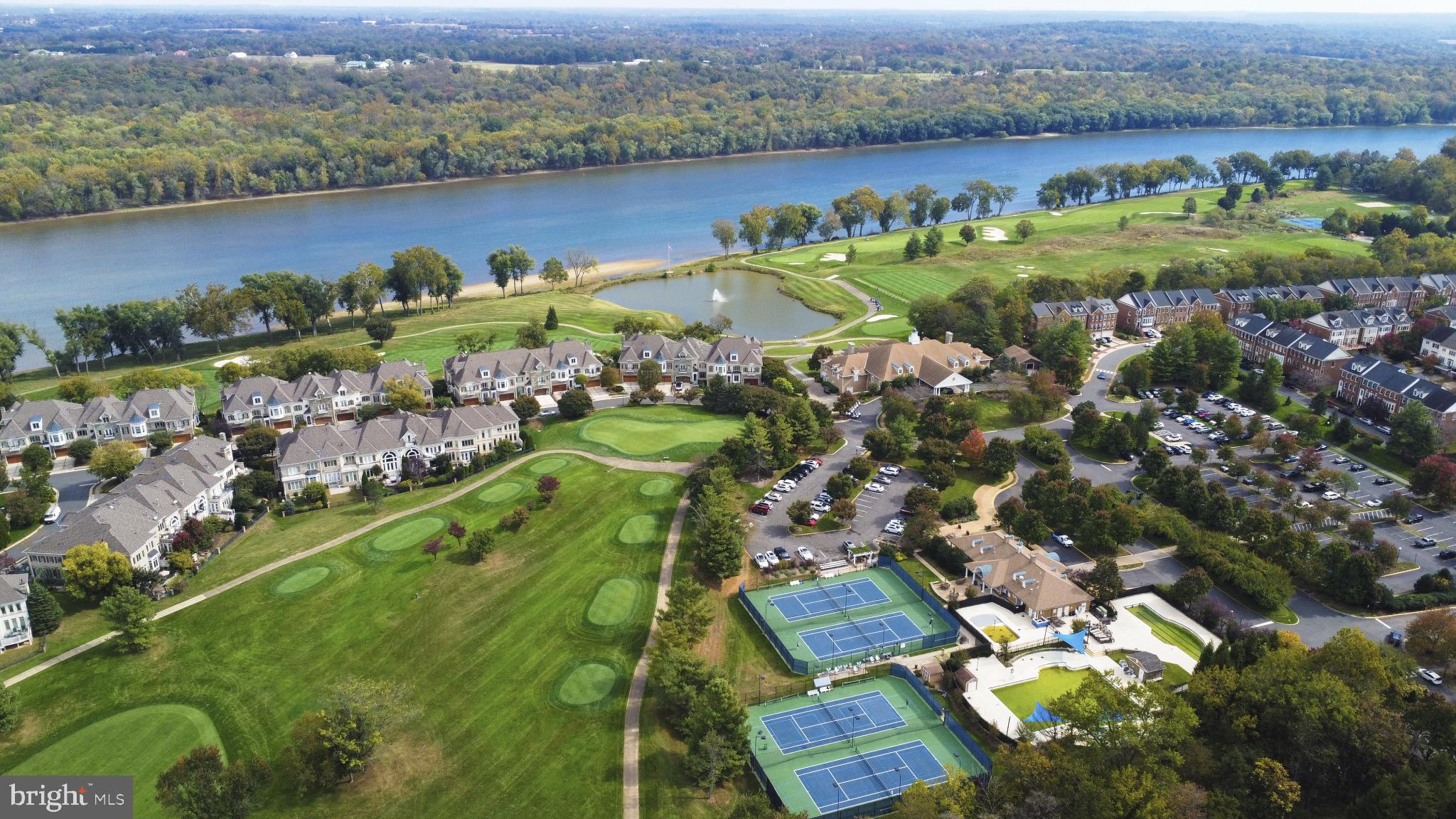 RIVER CREEK - Residential