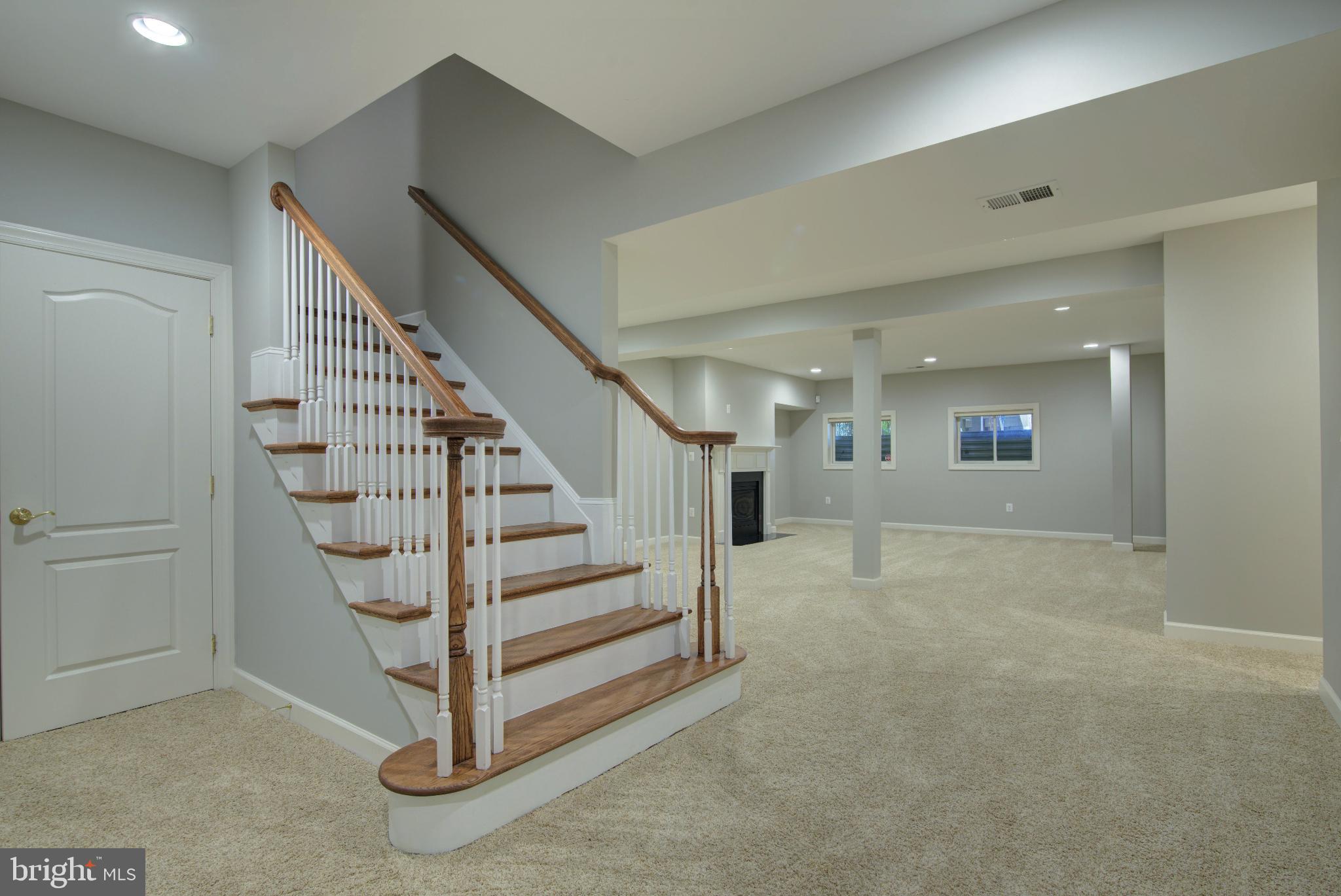 RIVER CREEK - Residential