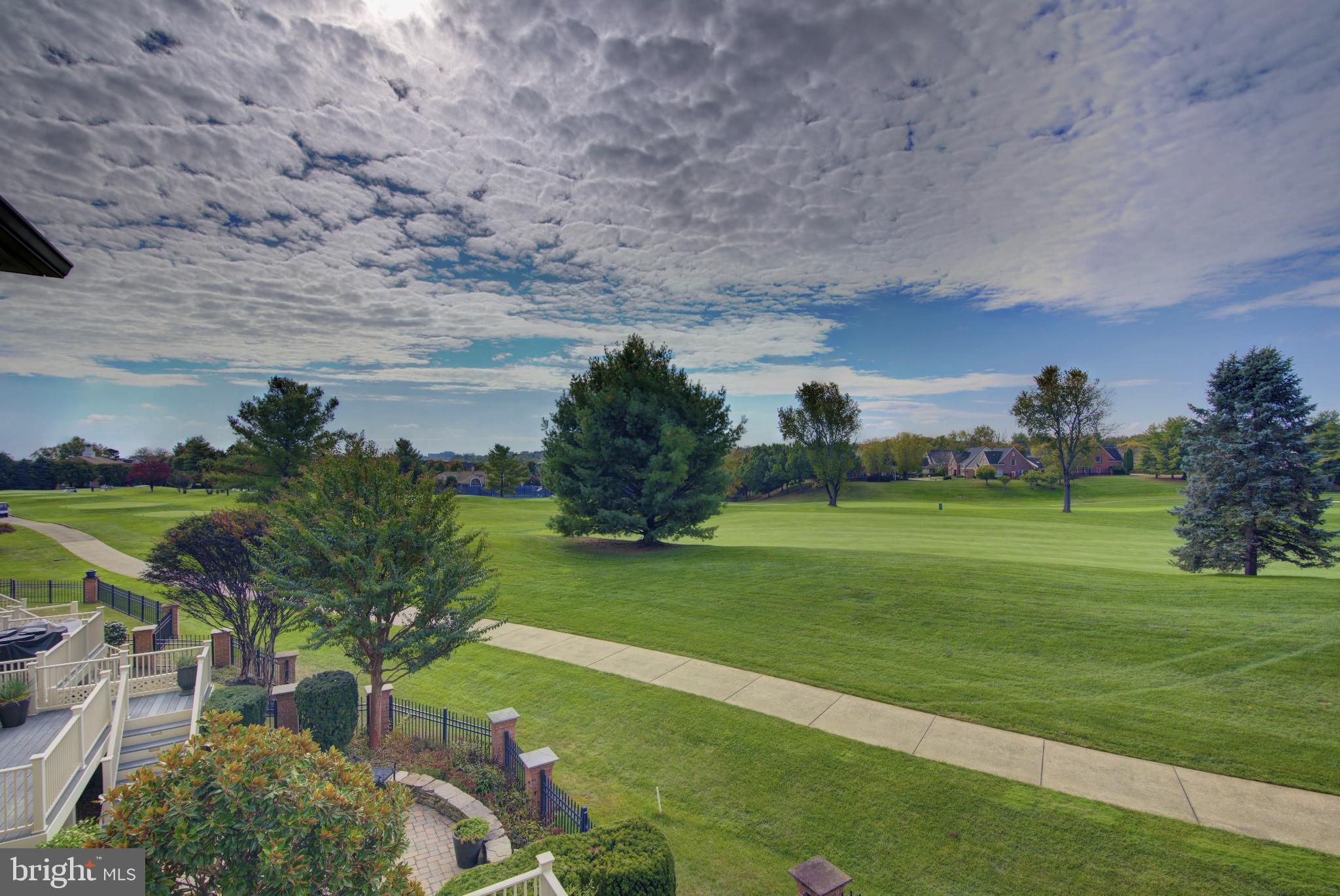 RIVER CREEK - Residential