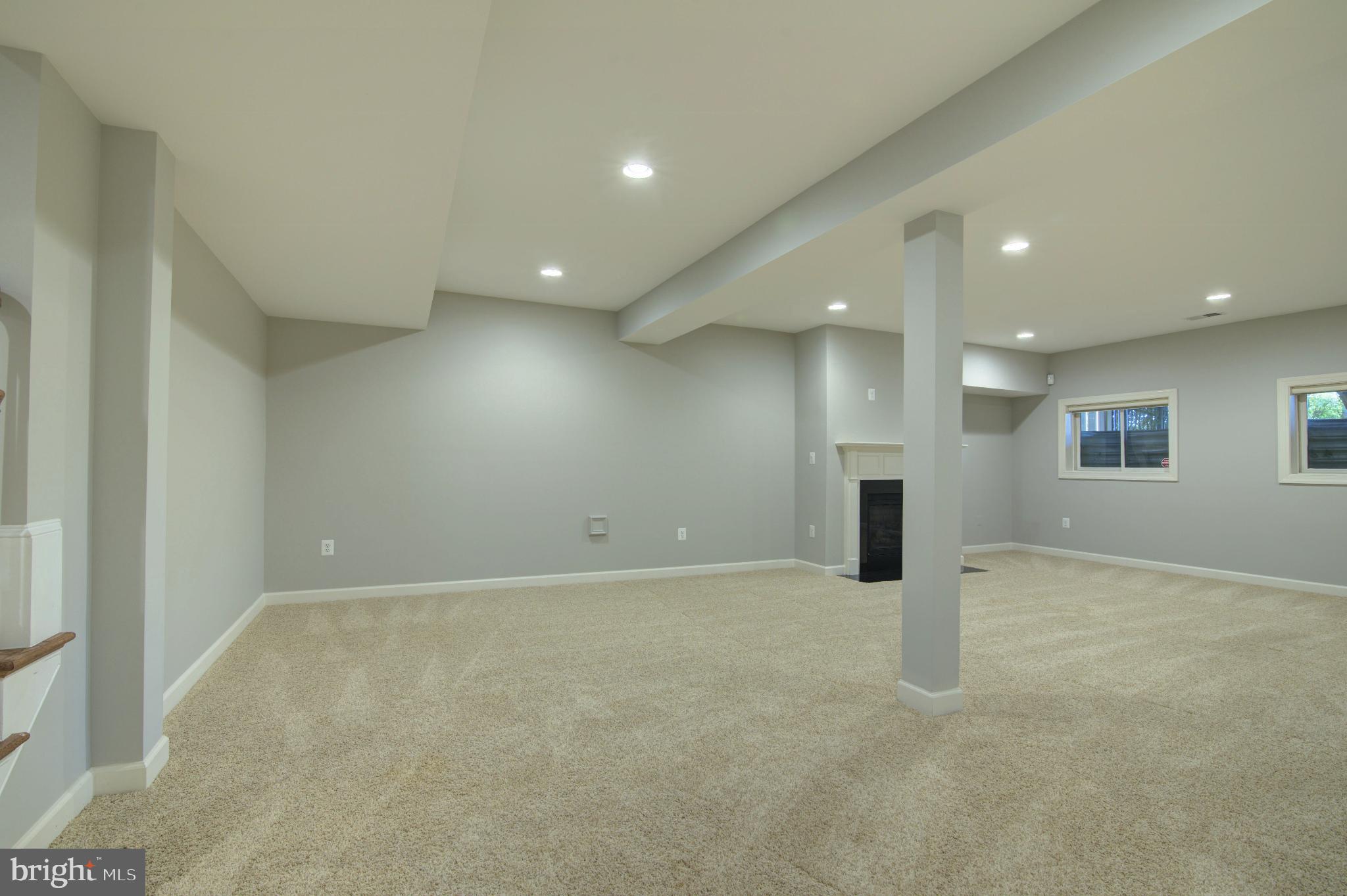 RIVER CREEK - Residential