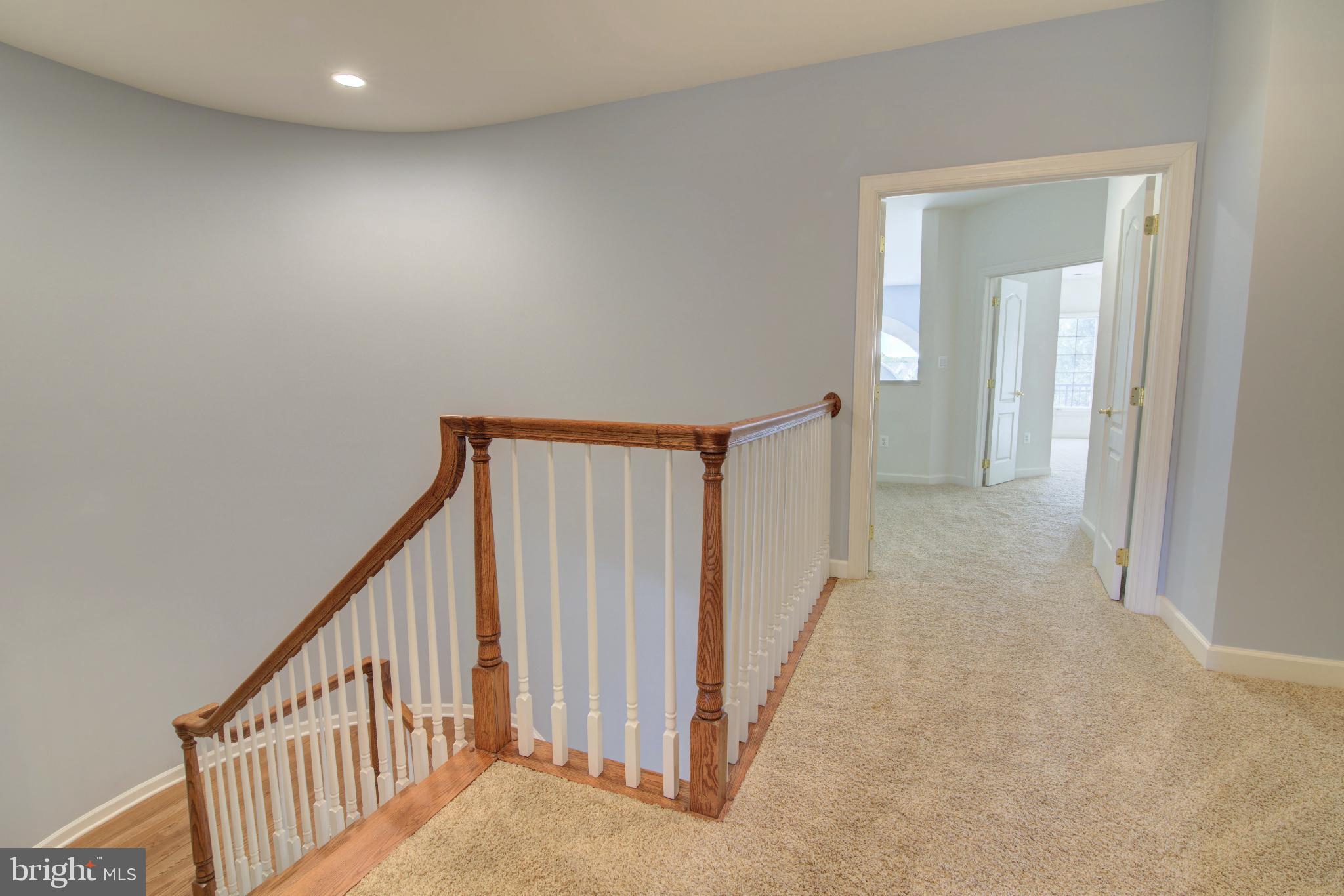 RIVER CREEK - Residential