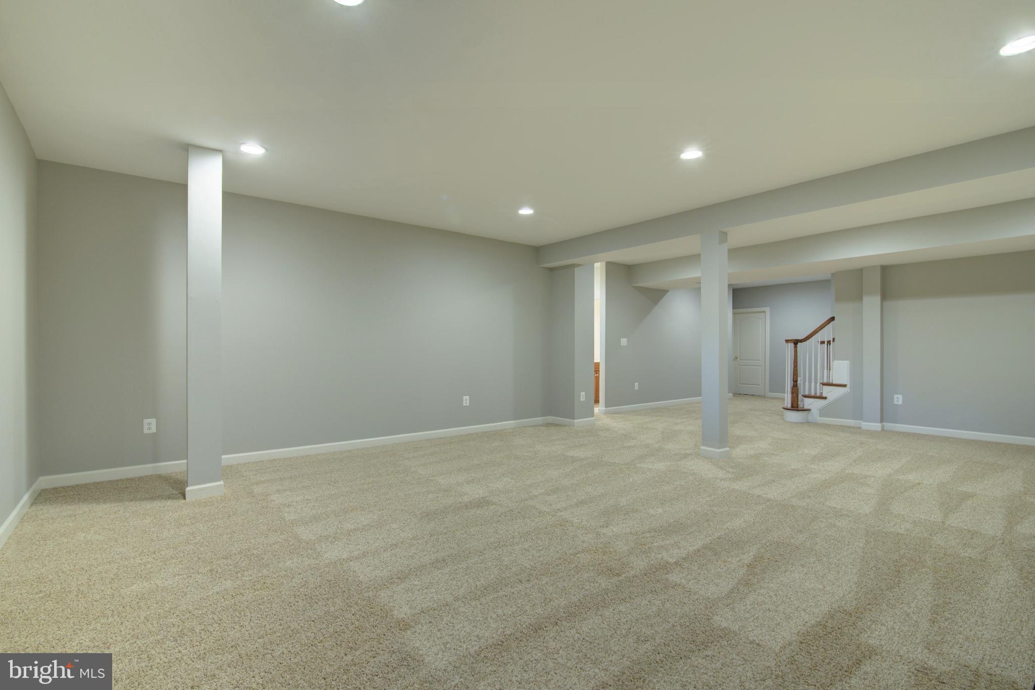 RIVER CREEK - Residential