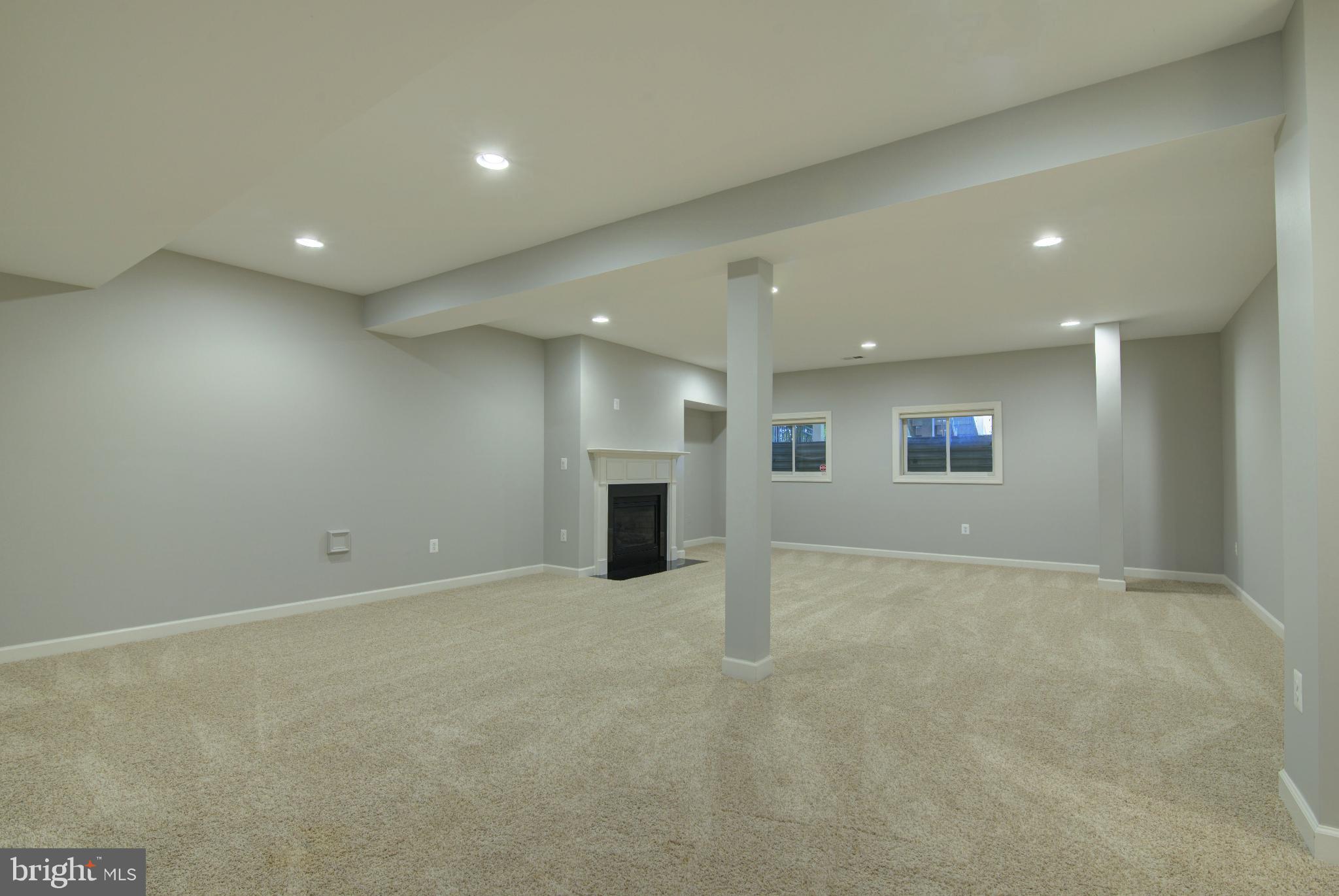 RIVER CREEK - Residential