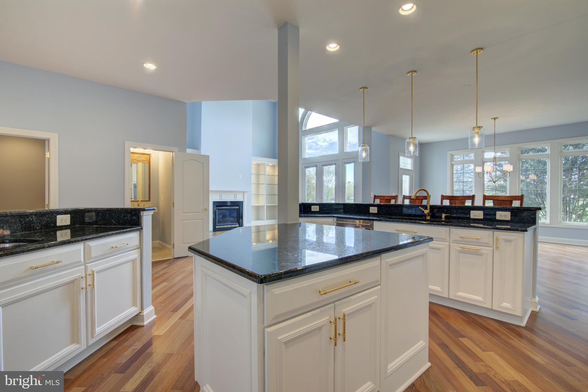 RIVER CREEK - Residential