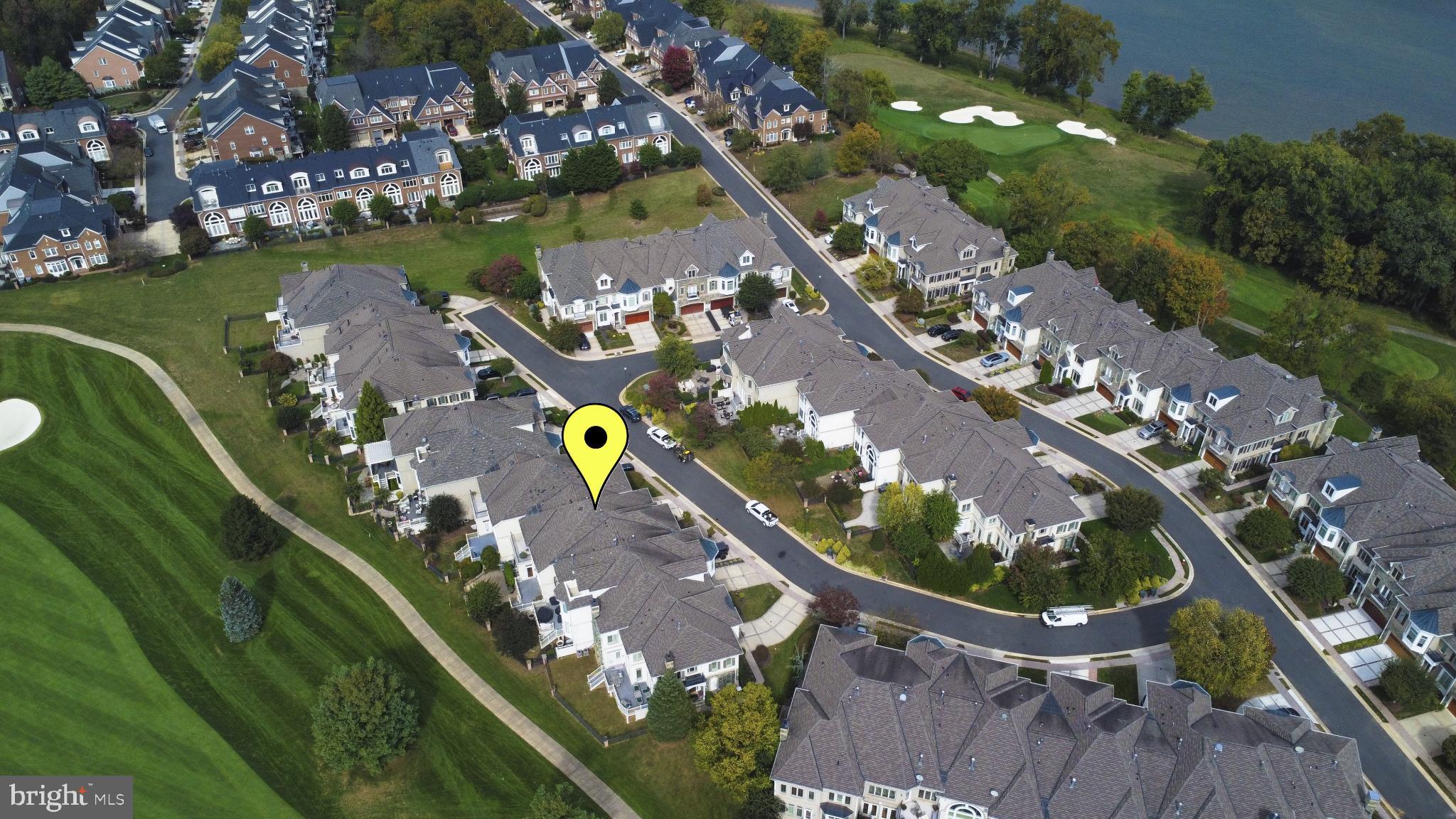 RIVER CREEK - Residential