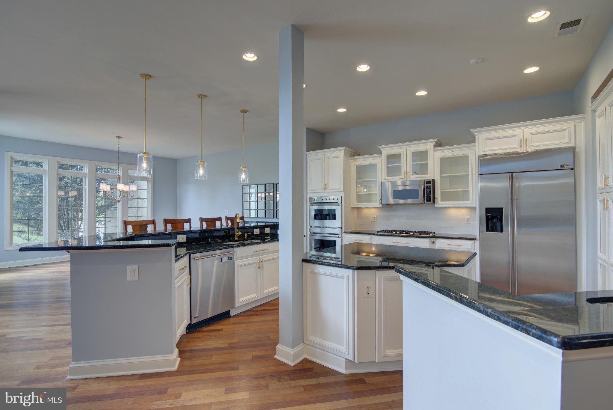 RIVER CREEK - Residential