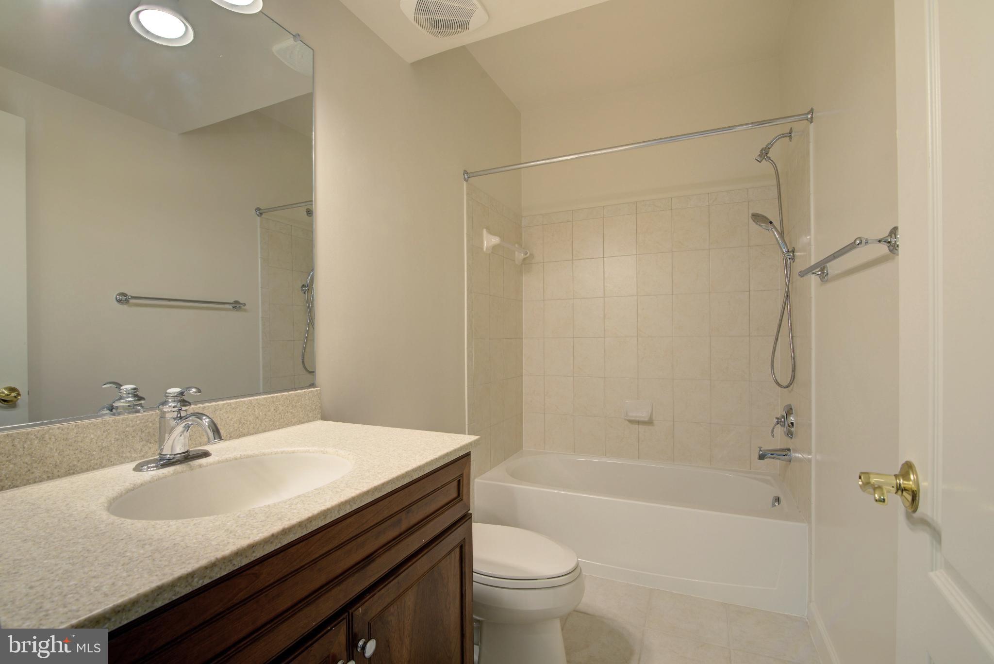 RIVER CREEK - Residential