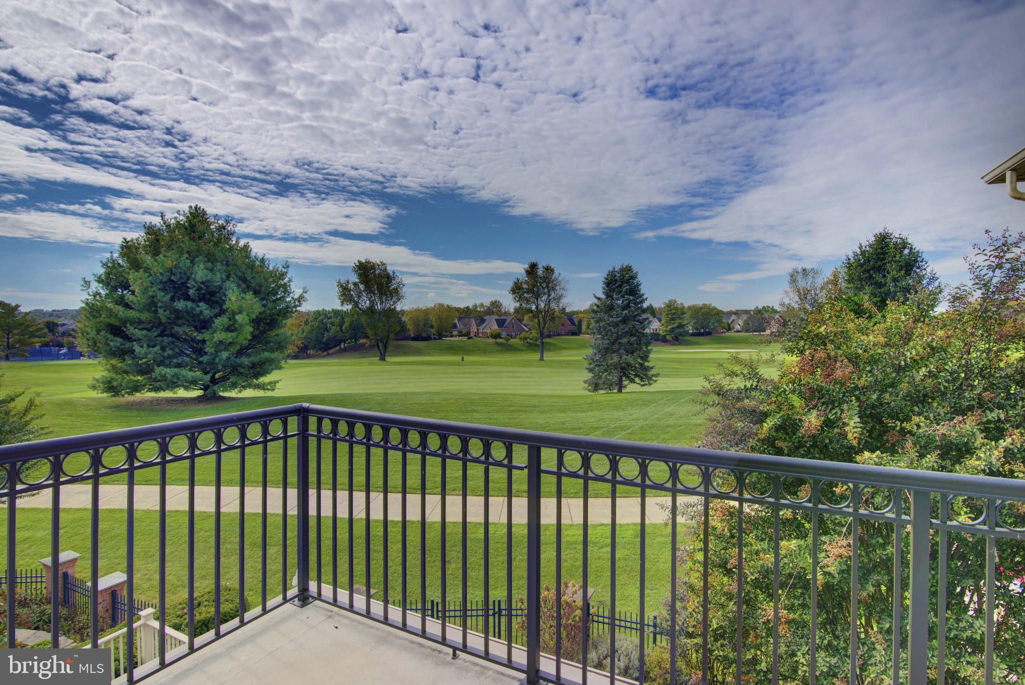 RIVER CREEK - Residential