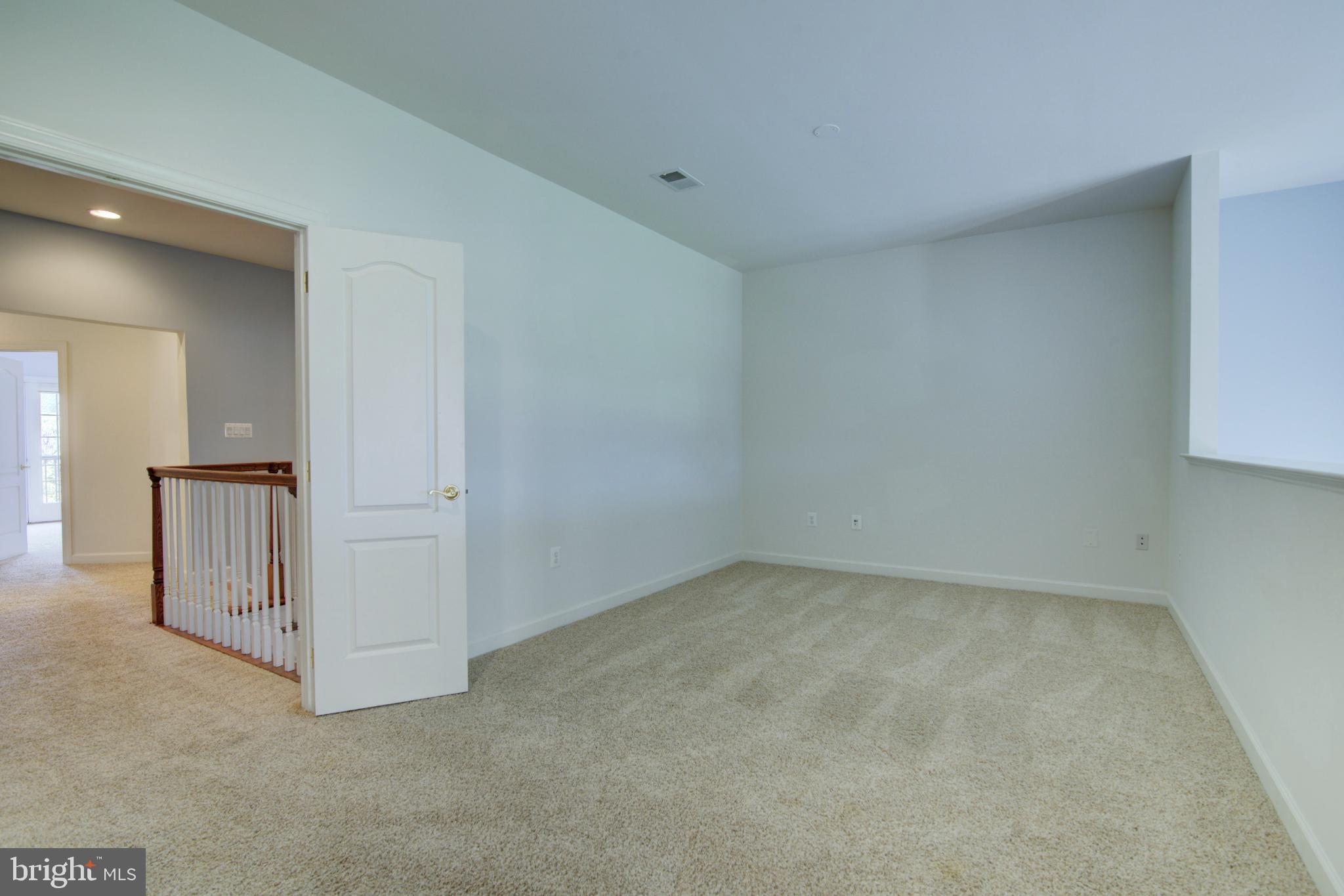 RIVER CREEK - Residential