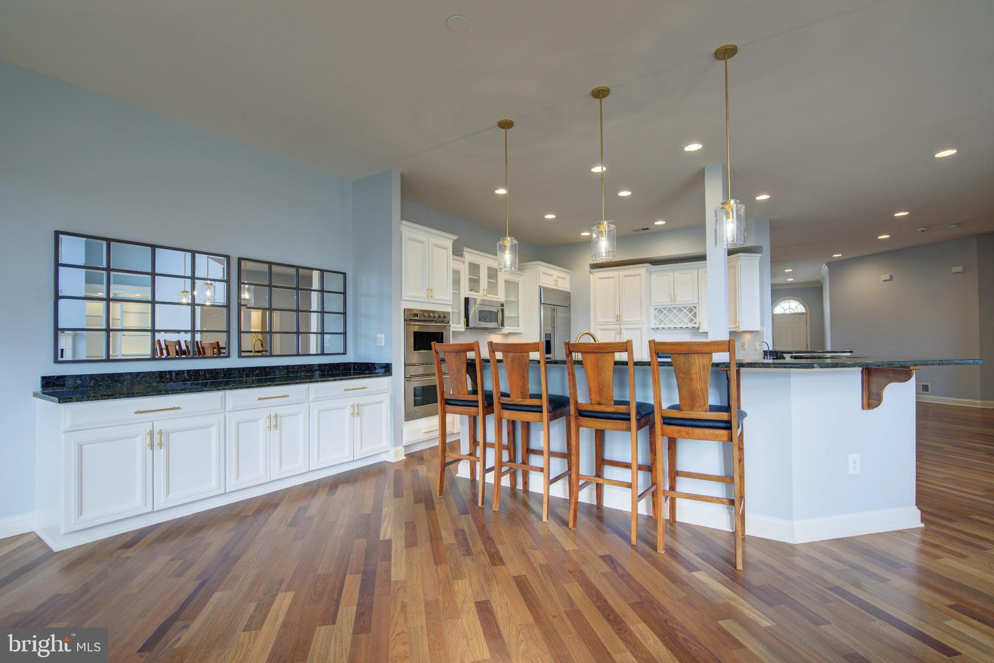 RIVER CREEK - Residential