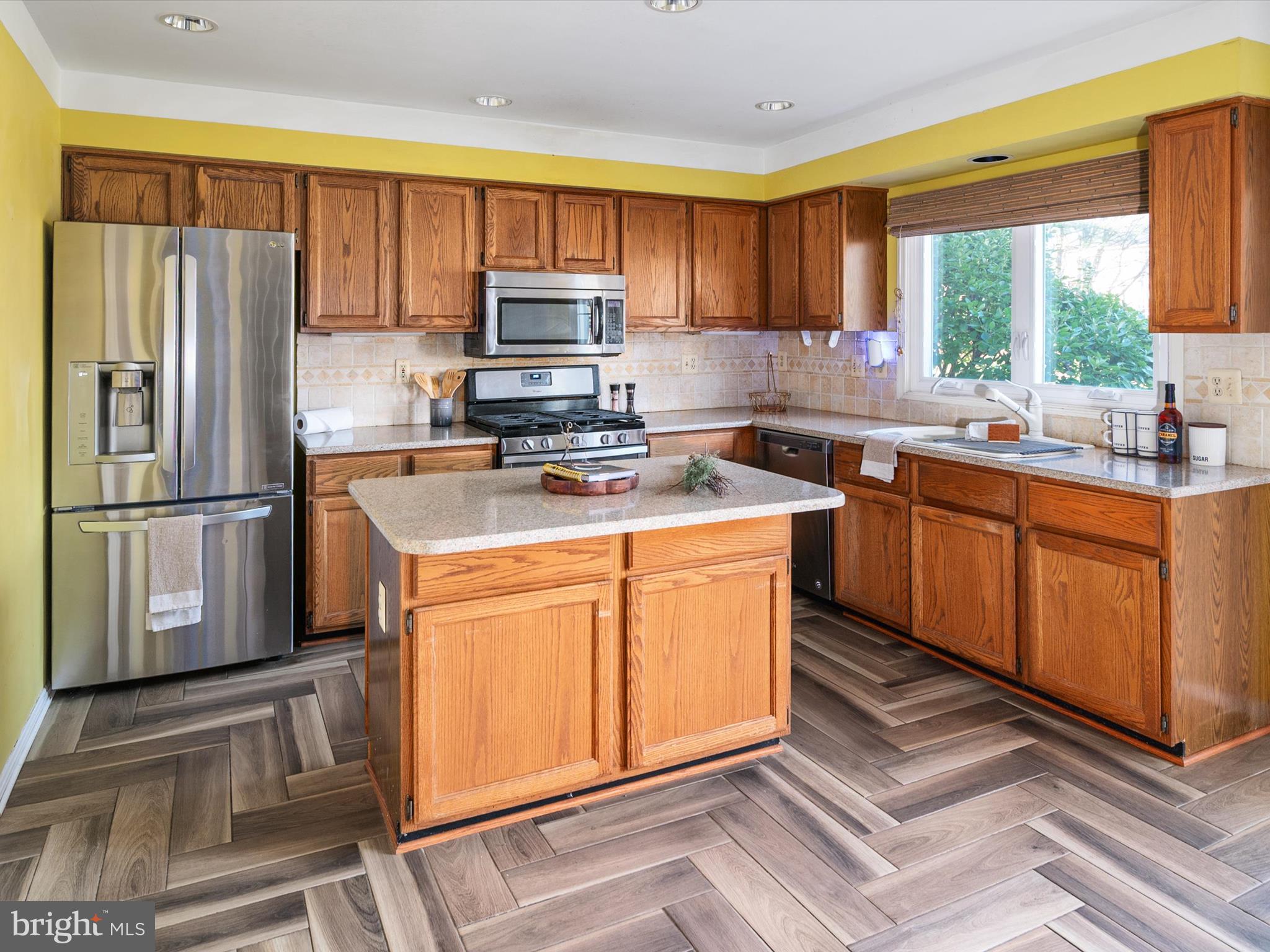 ROLLING RIDGE - Residential