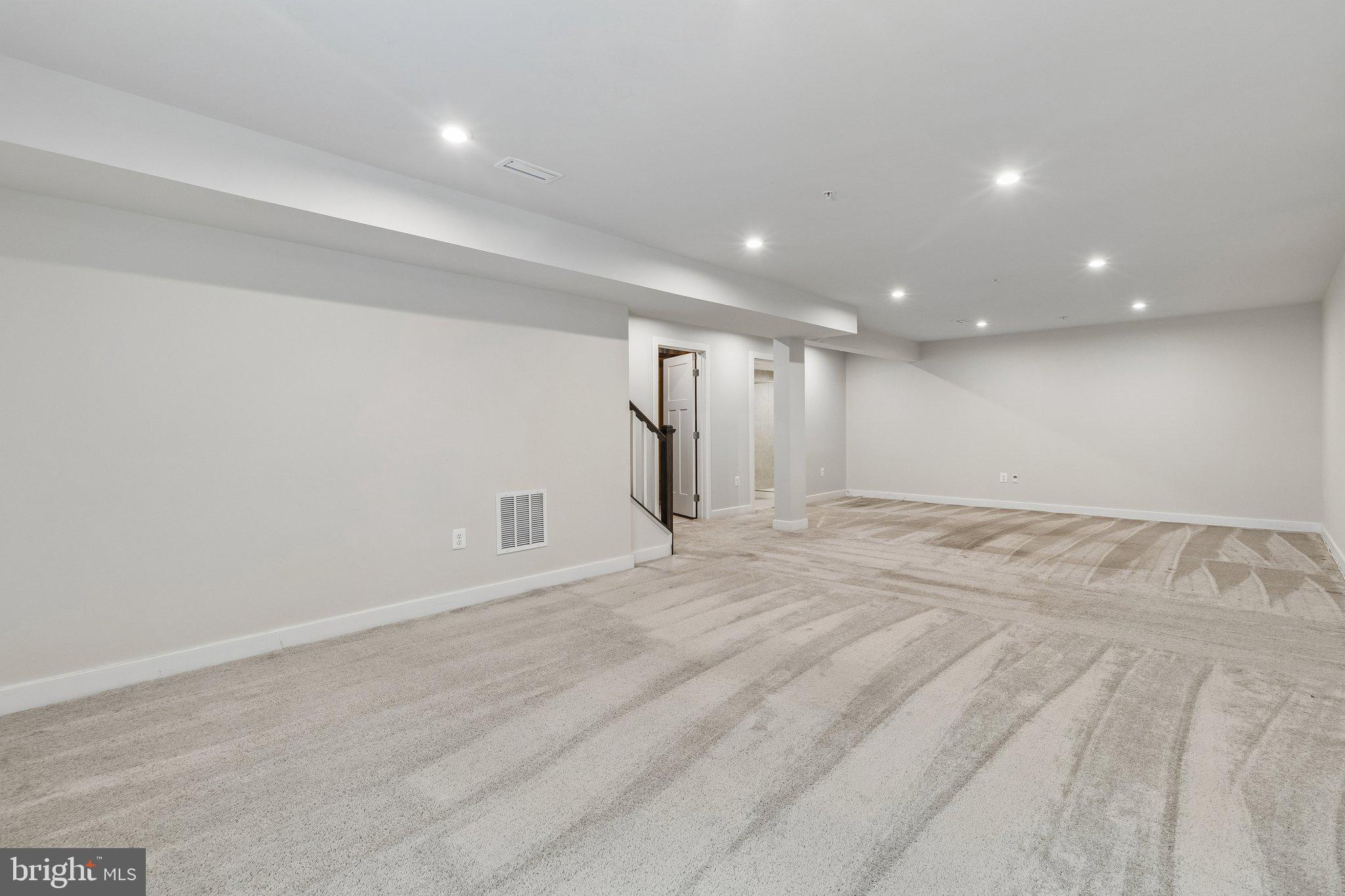 TIMOTHY BRANCH SINGLES - Residential