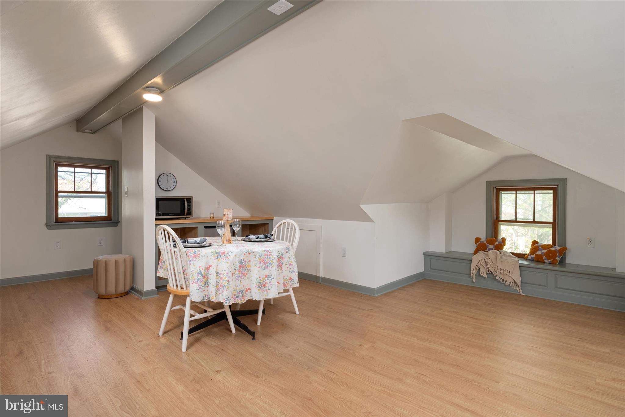 ROLAND TERRACE - Residential