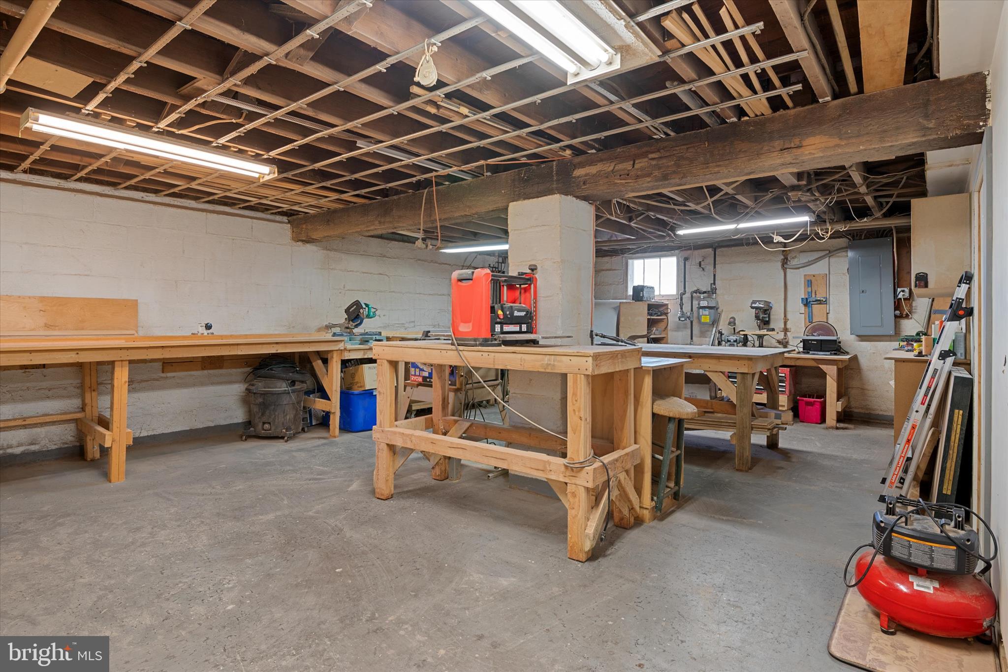 ROLAND TERRACE - Residential