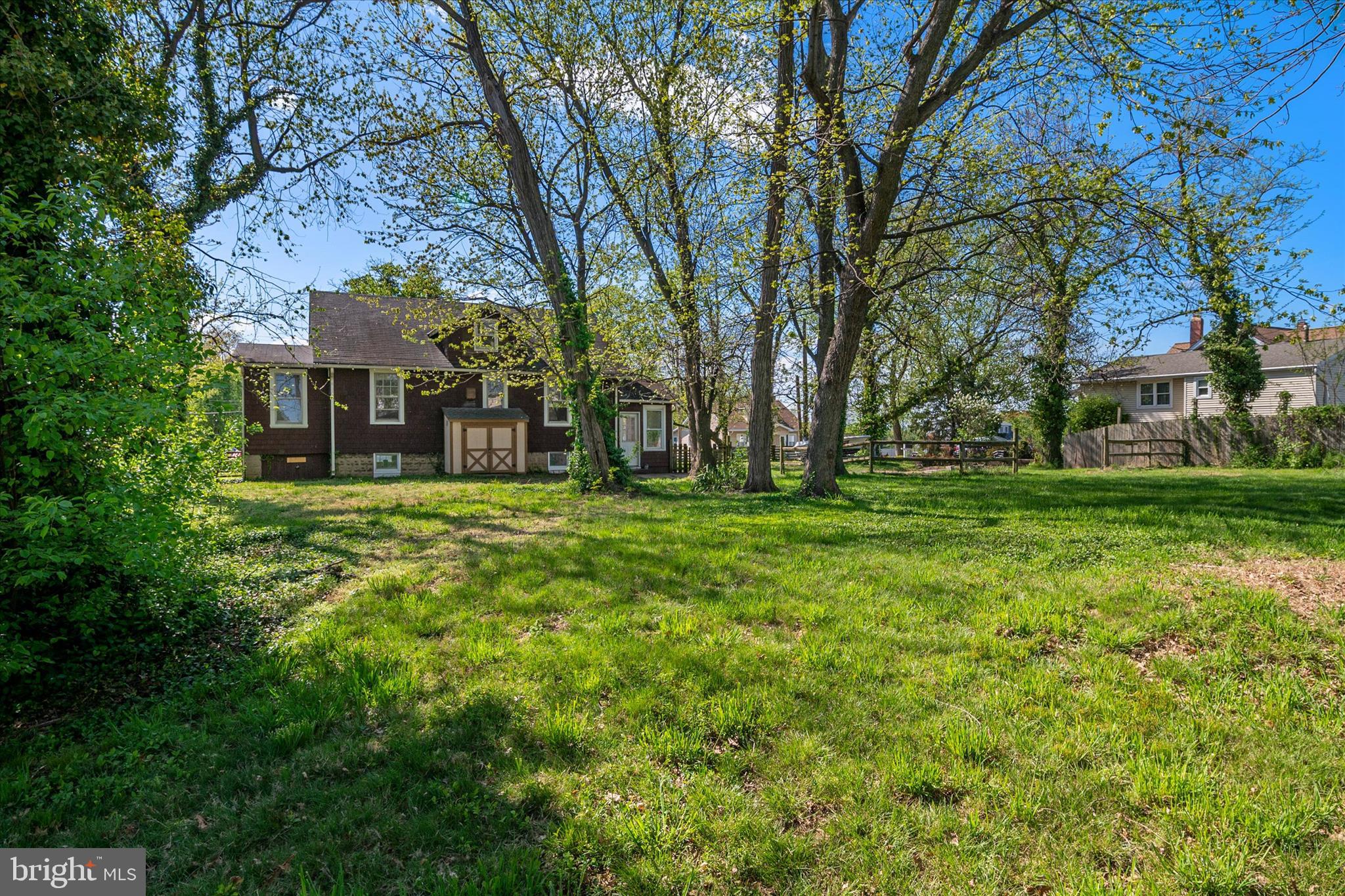 ROLAND TERRACE - Residential