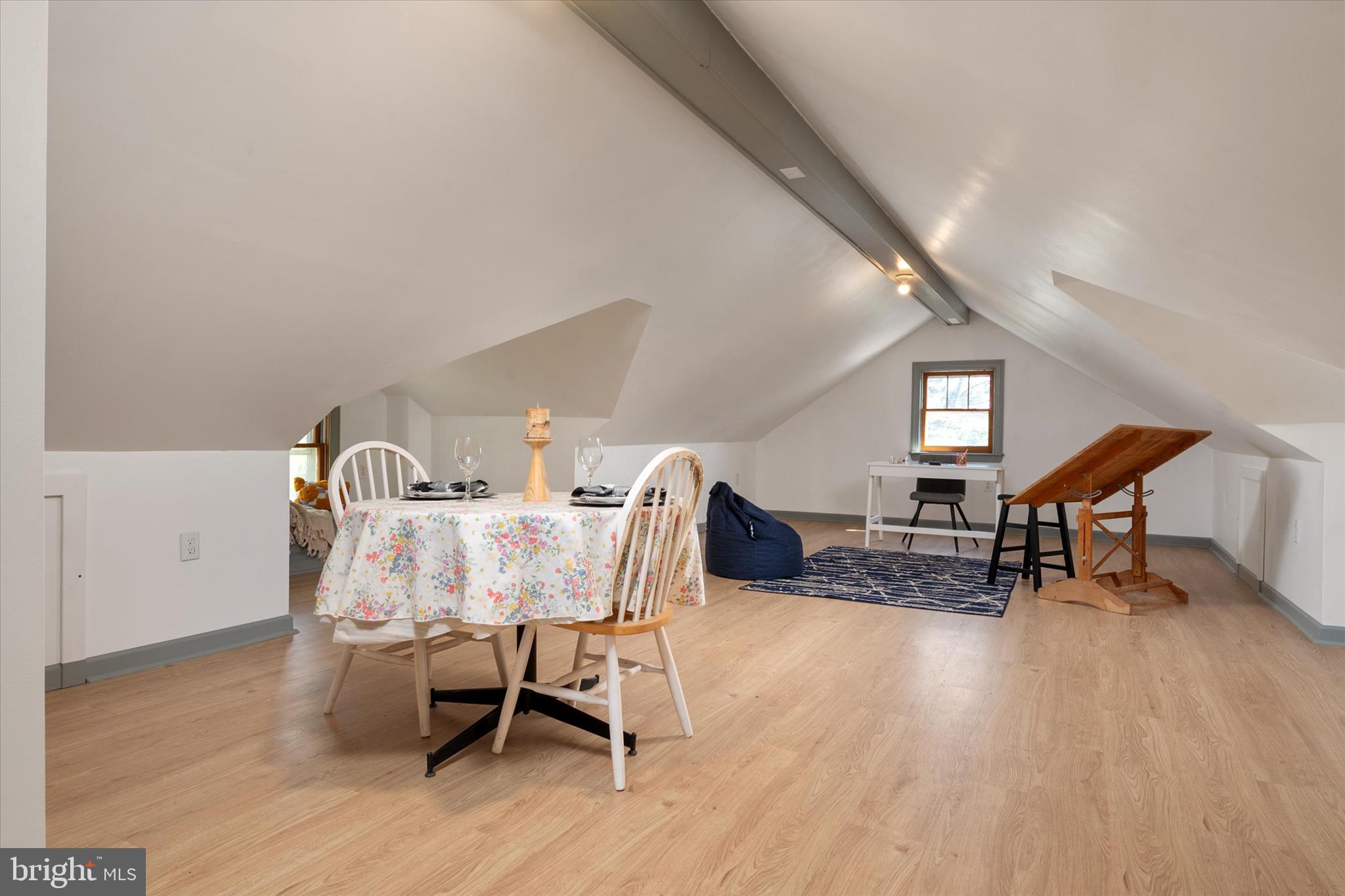 ROLAND TERRACE - Residential