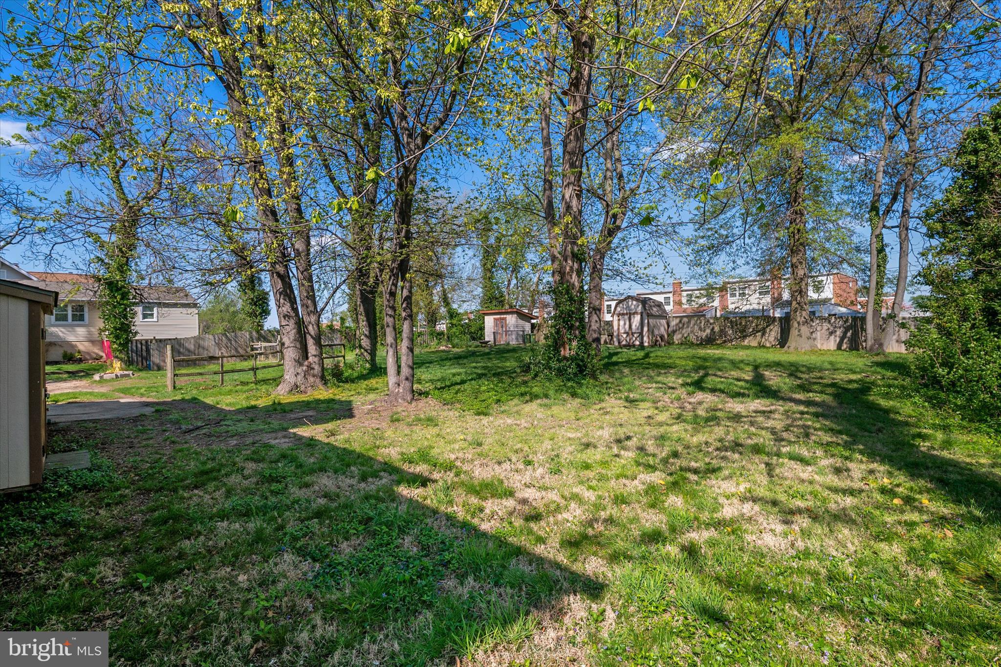 ROLAND TERRACE - Residential