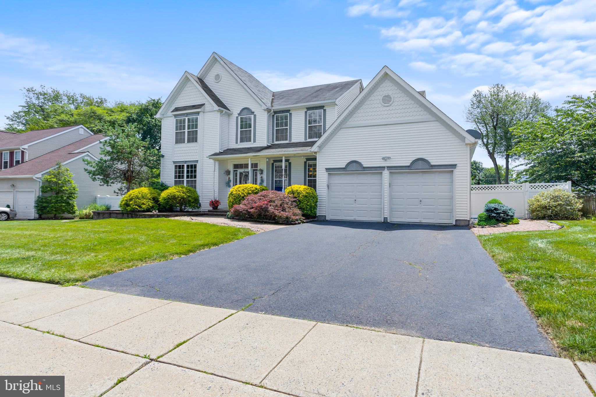 35 DARK LEAF DRIVE