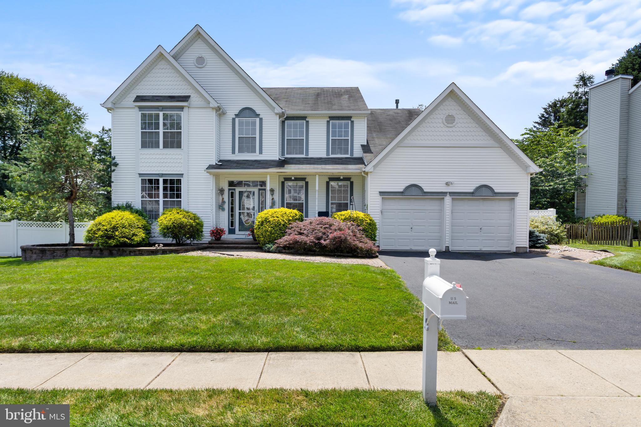 35 DARK LEAF DRIVE