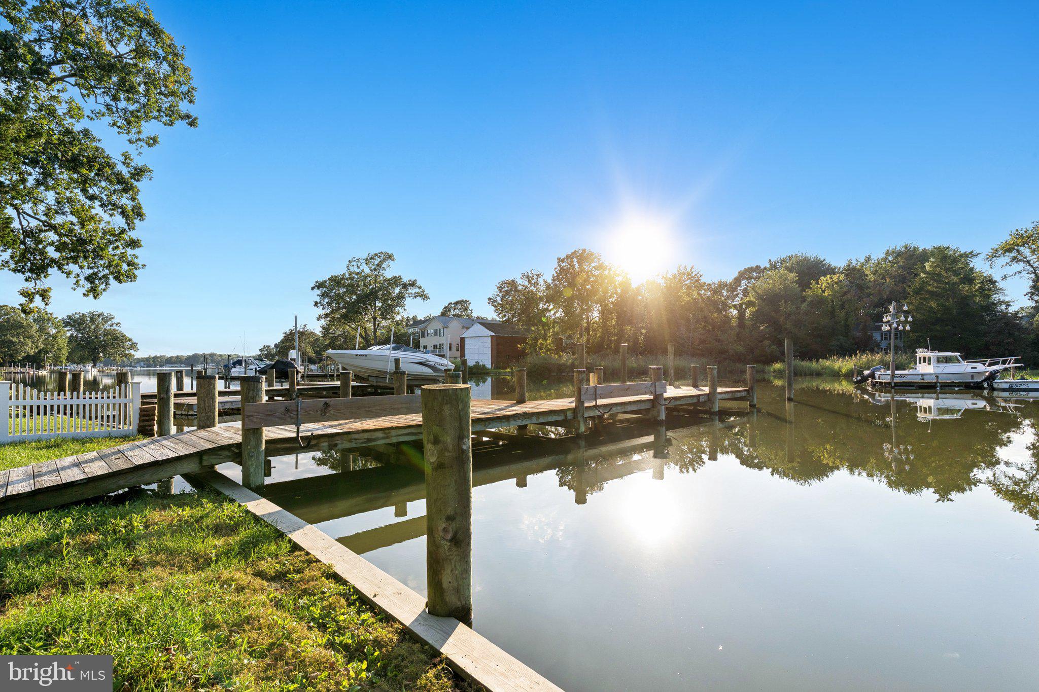 AVALON SHORES - Residential Lease