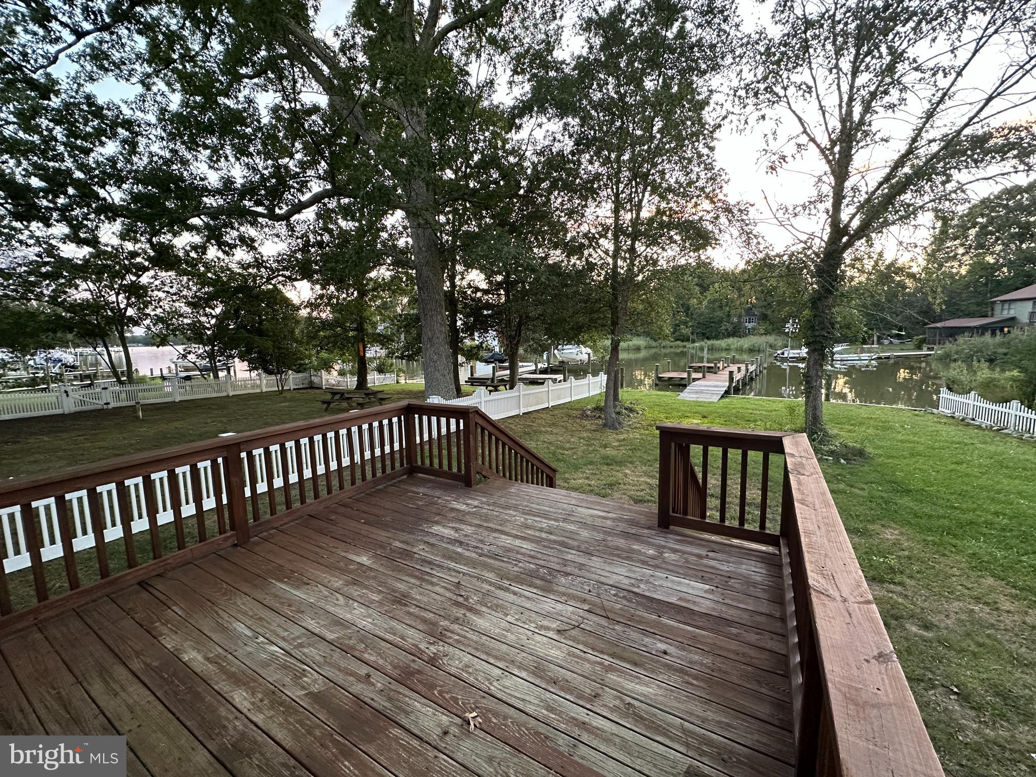 AVALON SHORES - Residential Lease