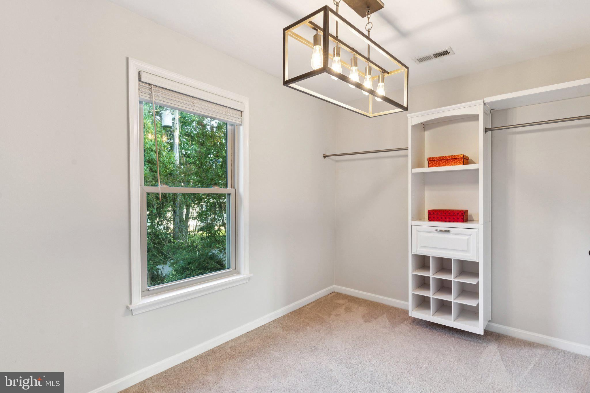 AVALON SHORES - Residential Lease