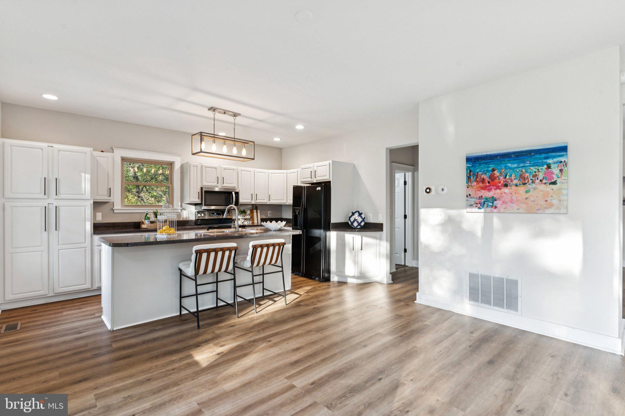 AVALON SHORES - Residential Lease