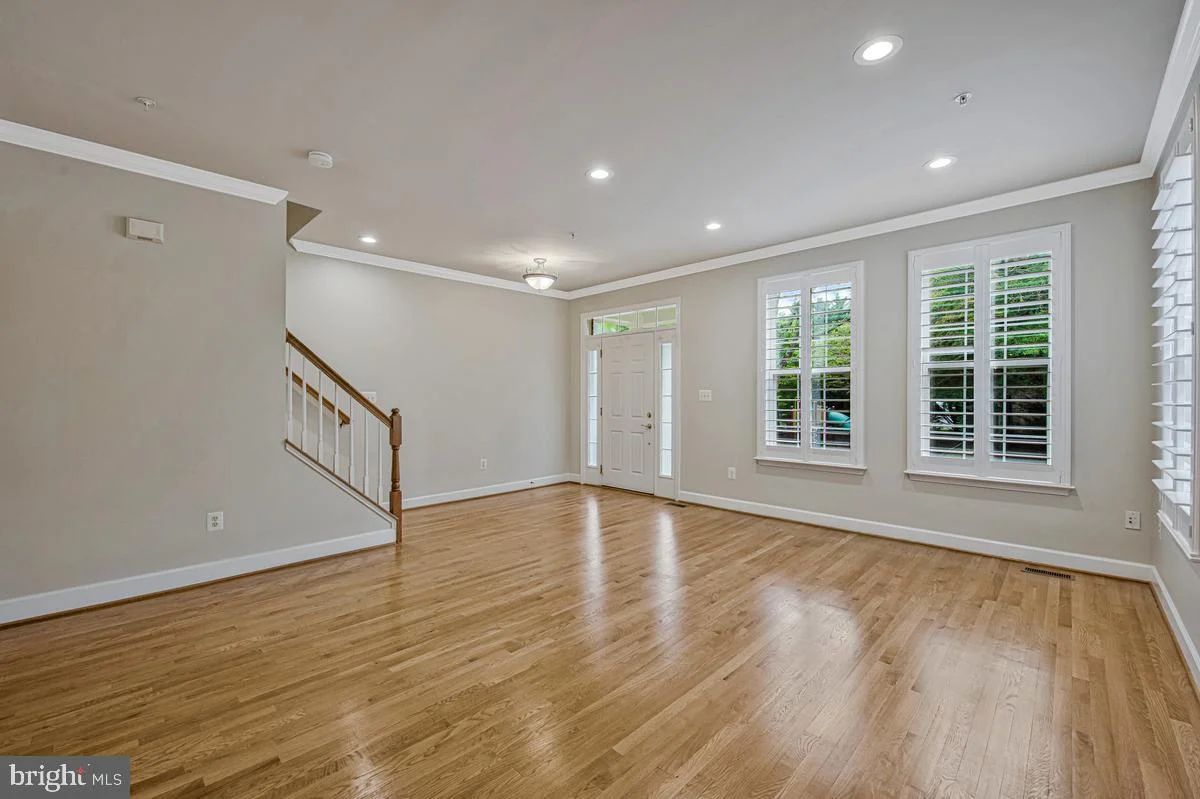 777 Raven Avenue, Gaithersburg, MD 20877
