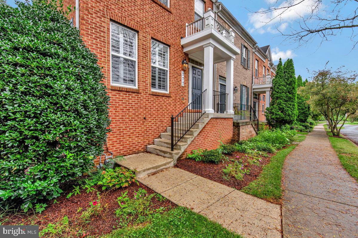 777 RAVEN AVENUE