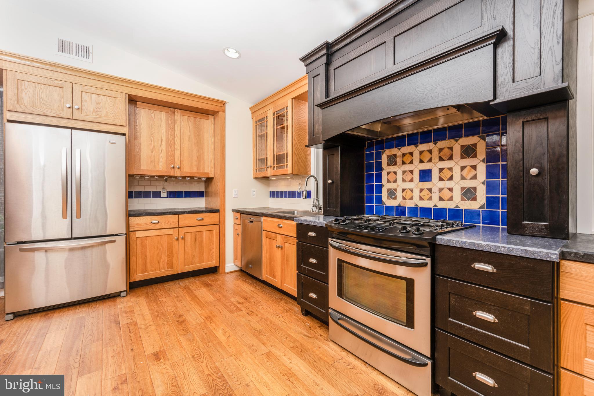 WOODSIDE FOREST - Residential Lease