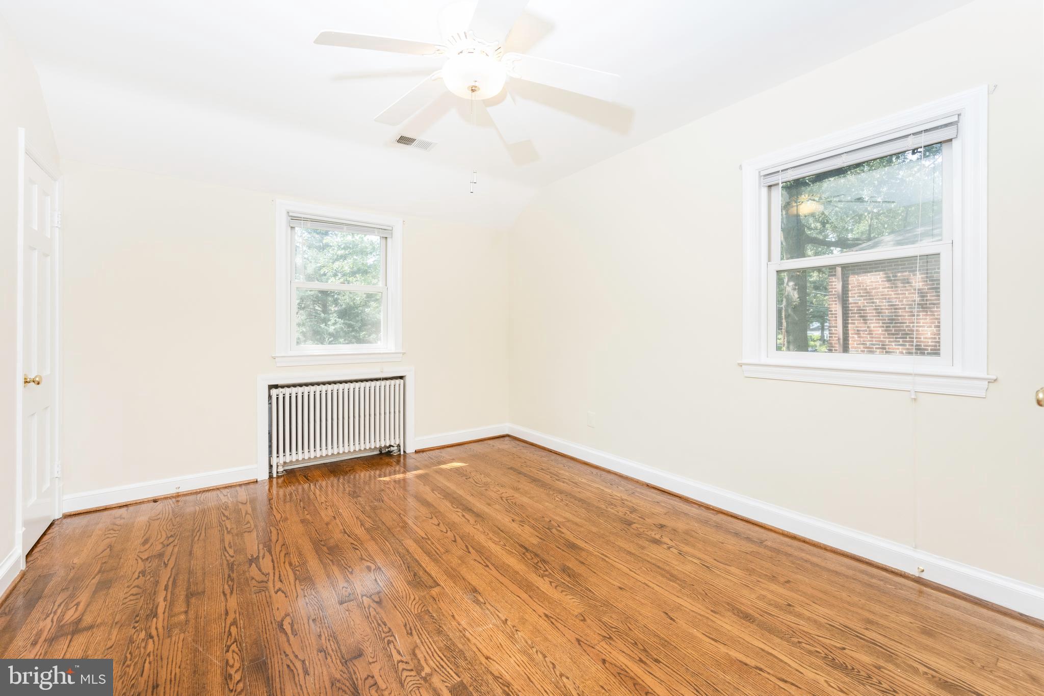 WOODSIDE FOREST - Residential Lease