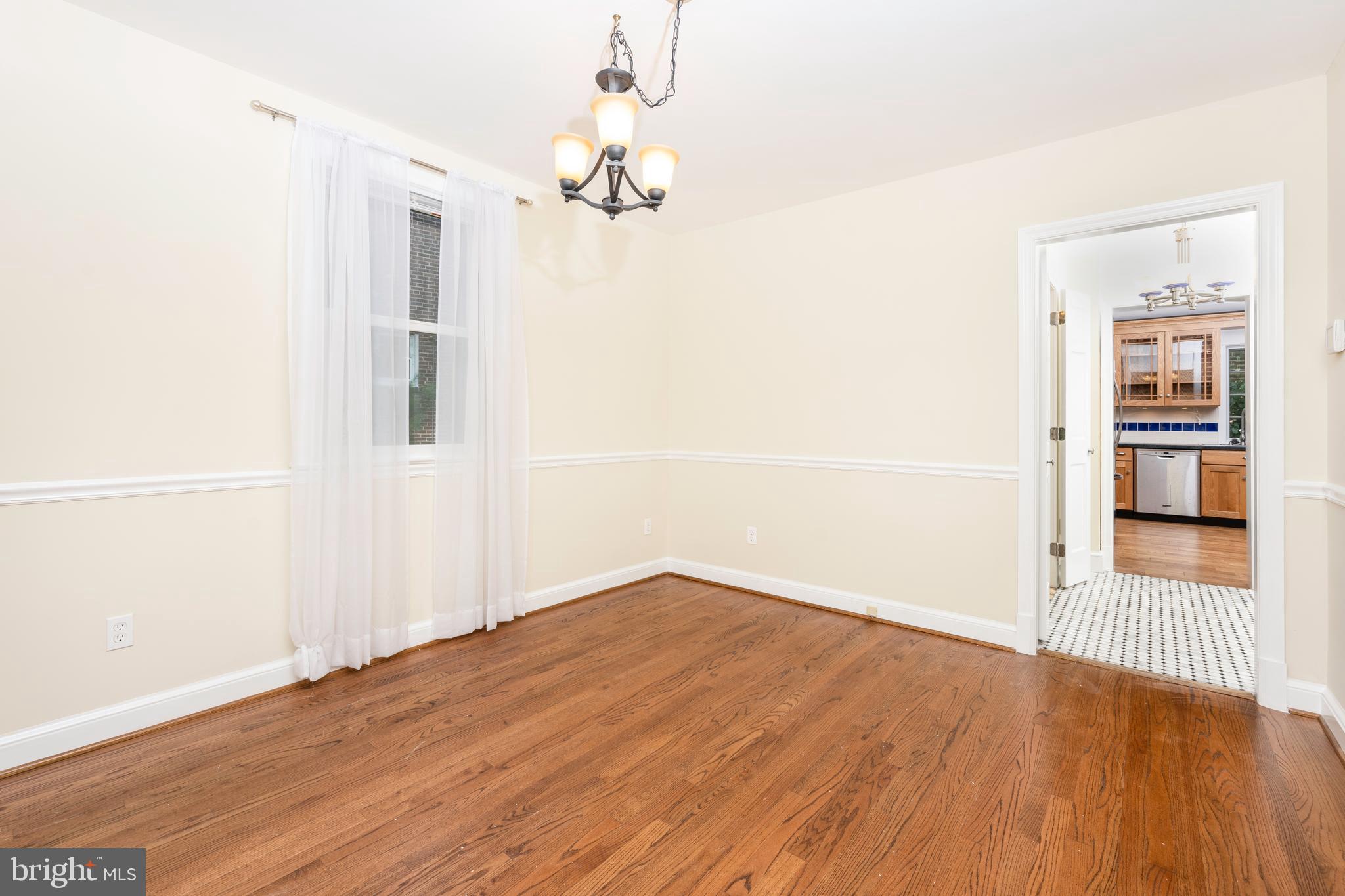 WOODSIDE FOREST - Residential Lease