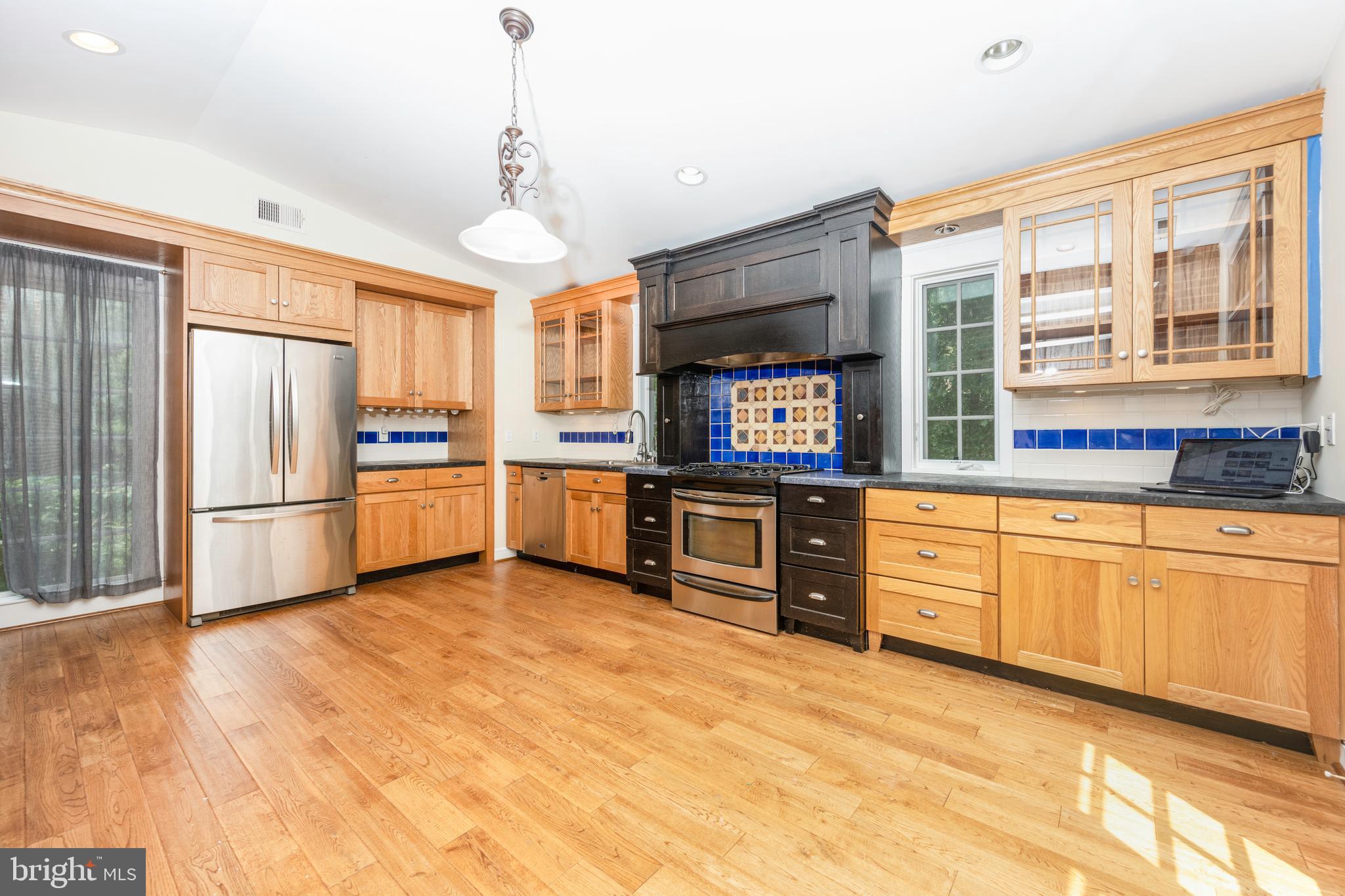 WOODSIDE FOREST - Residential Lease