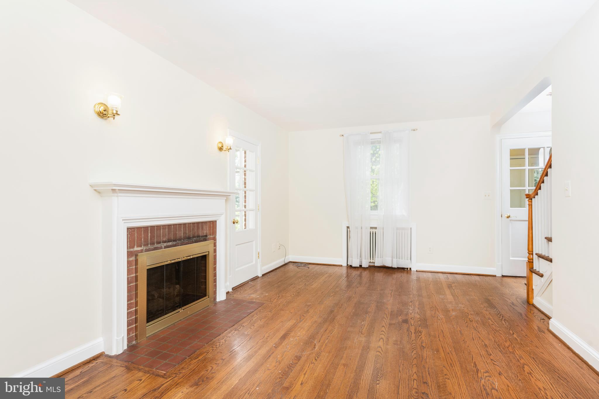 WOODSIDE FOREST - Residential Lease