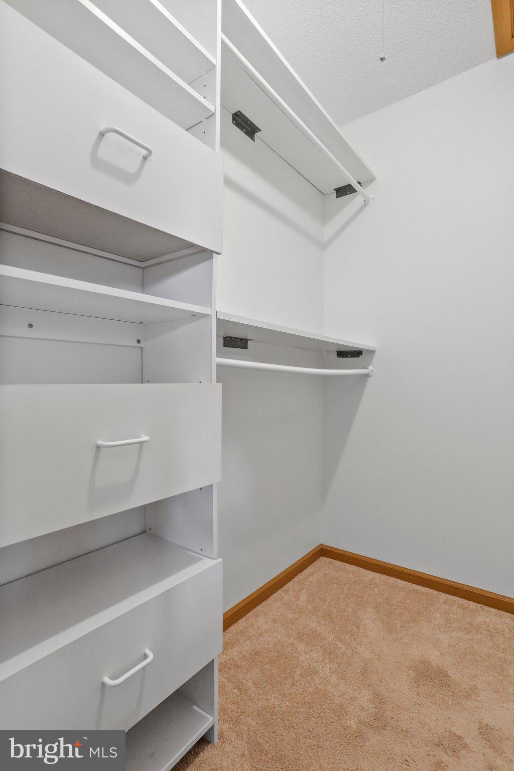 THE WOODS - Residential