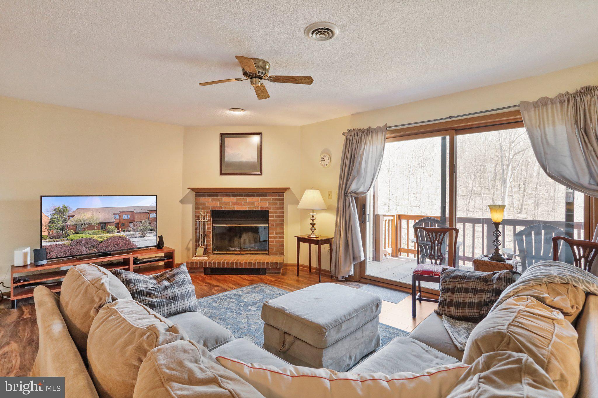 THE WOODS - Residential