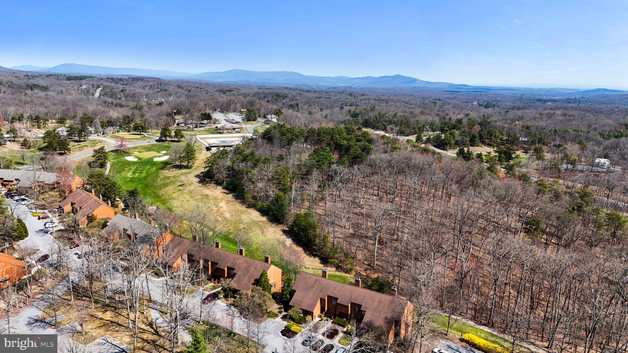 THE WOODS - Residential