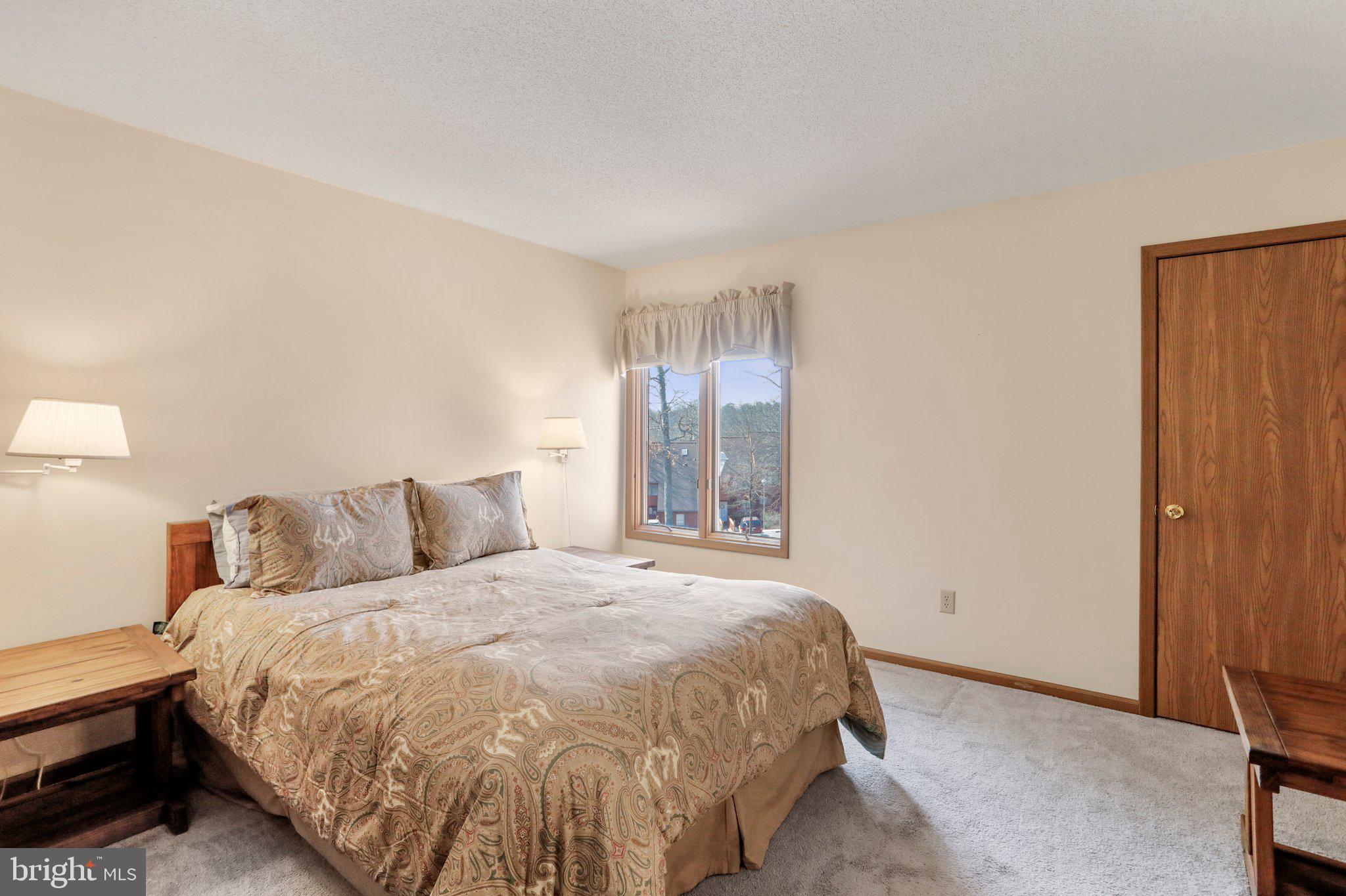 THE WOODS - Residential